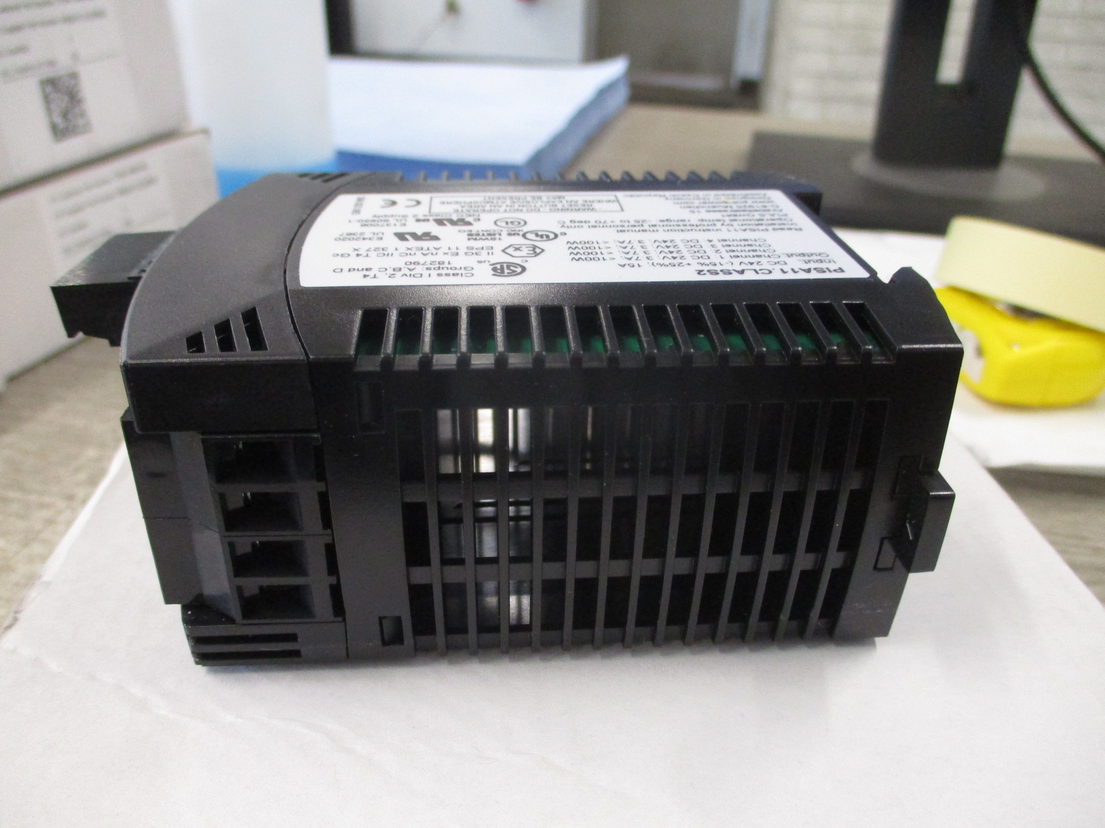 Puls Protection Module PISA11.CLASS2 Input: 24VDC Output: 24VDC New Surplus