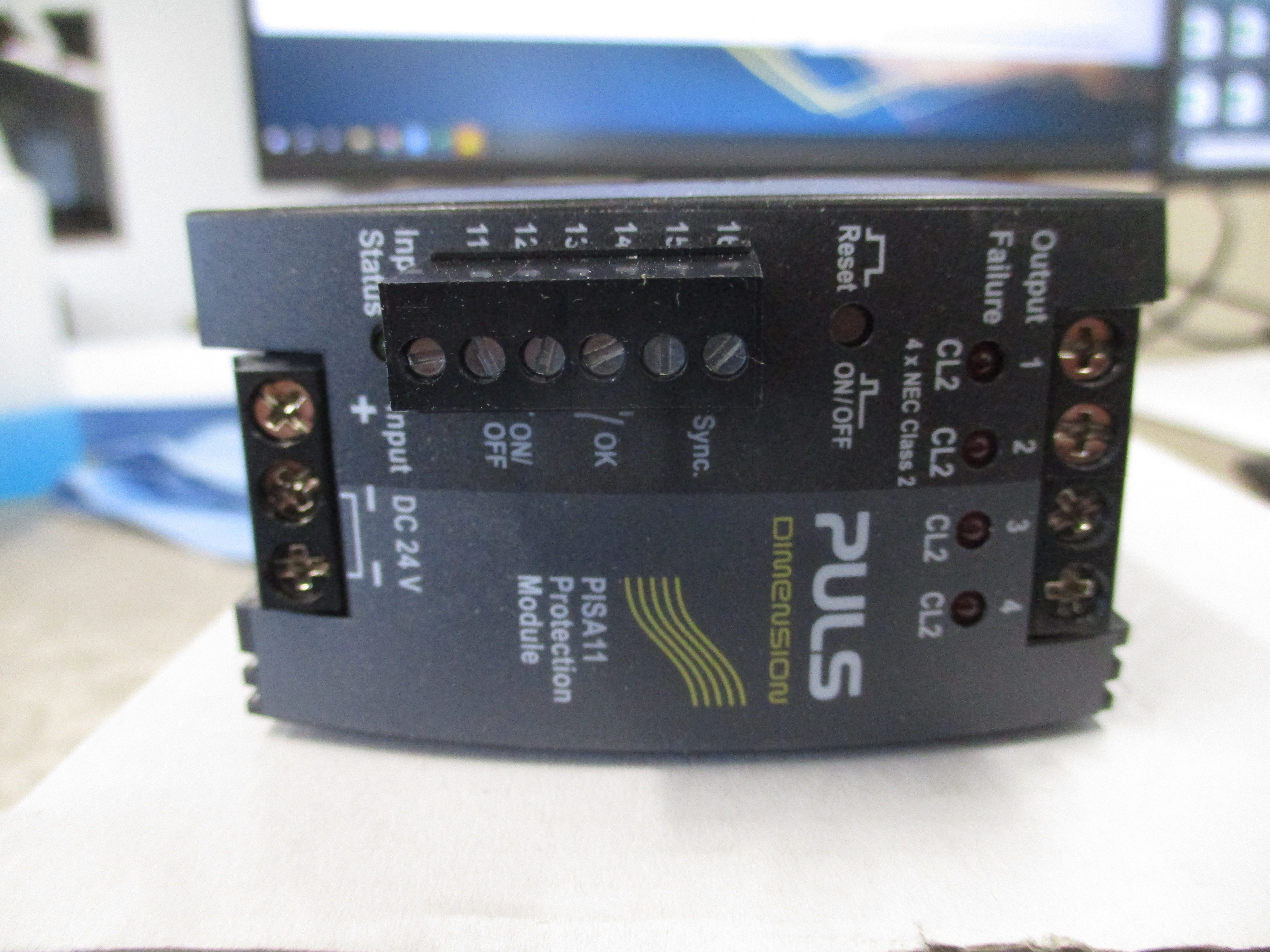 Puls Protection Module PISA11.CLASS2 Input: 24VDC Output: 24VDC New Surplus