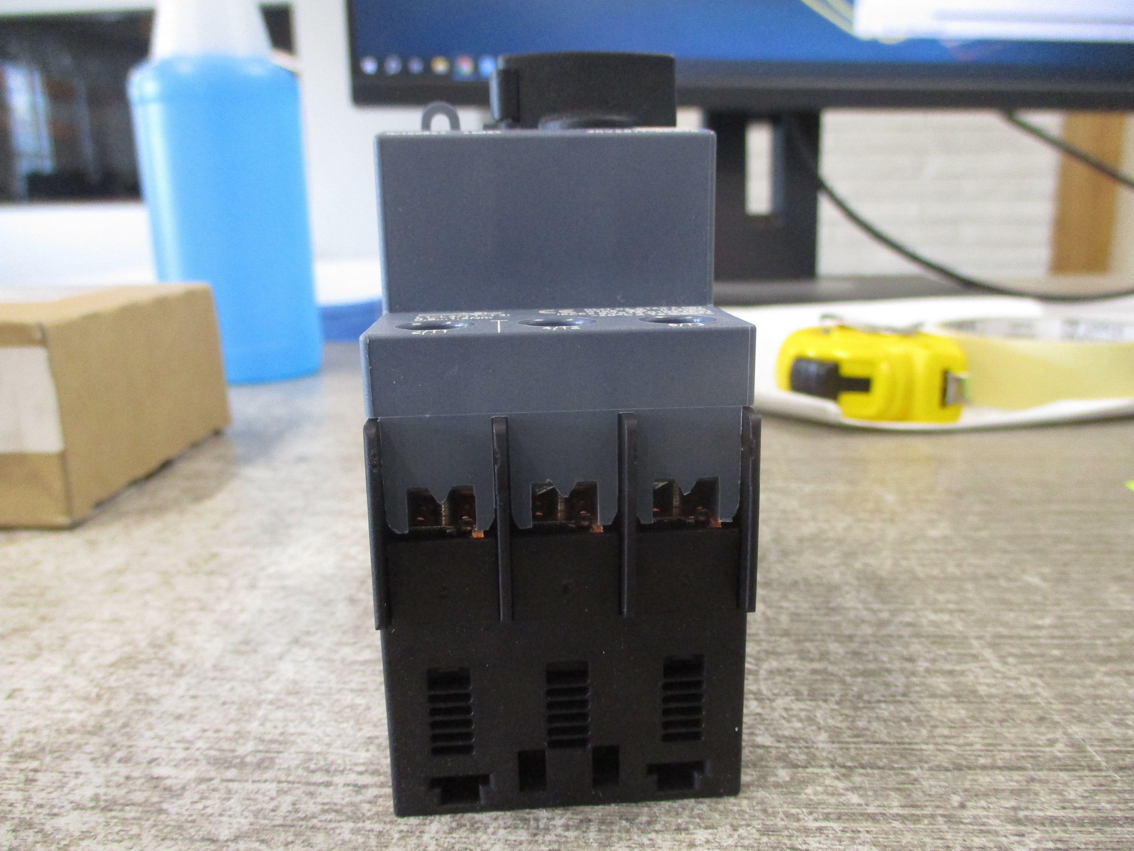 Siemens Manual Motor Protector 3RV2011-0KA10 Trip: 0.9-1.25A New Surplus