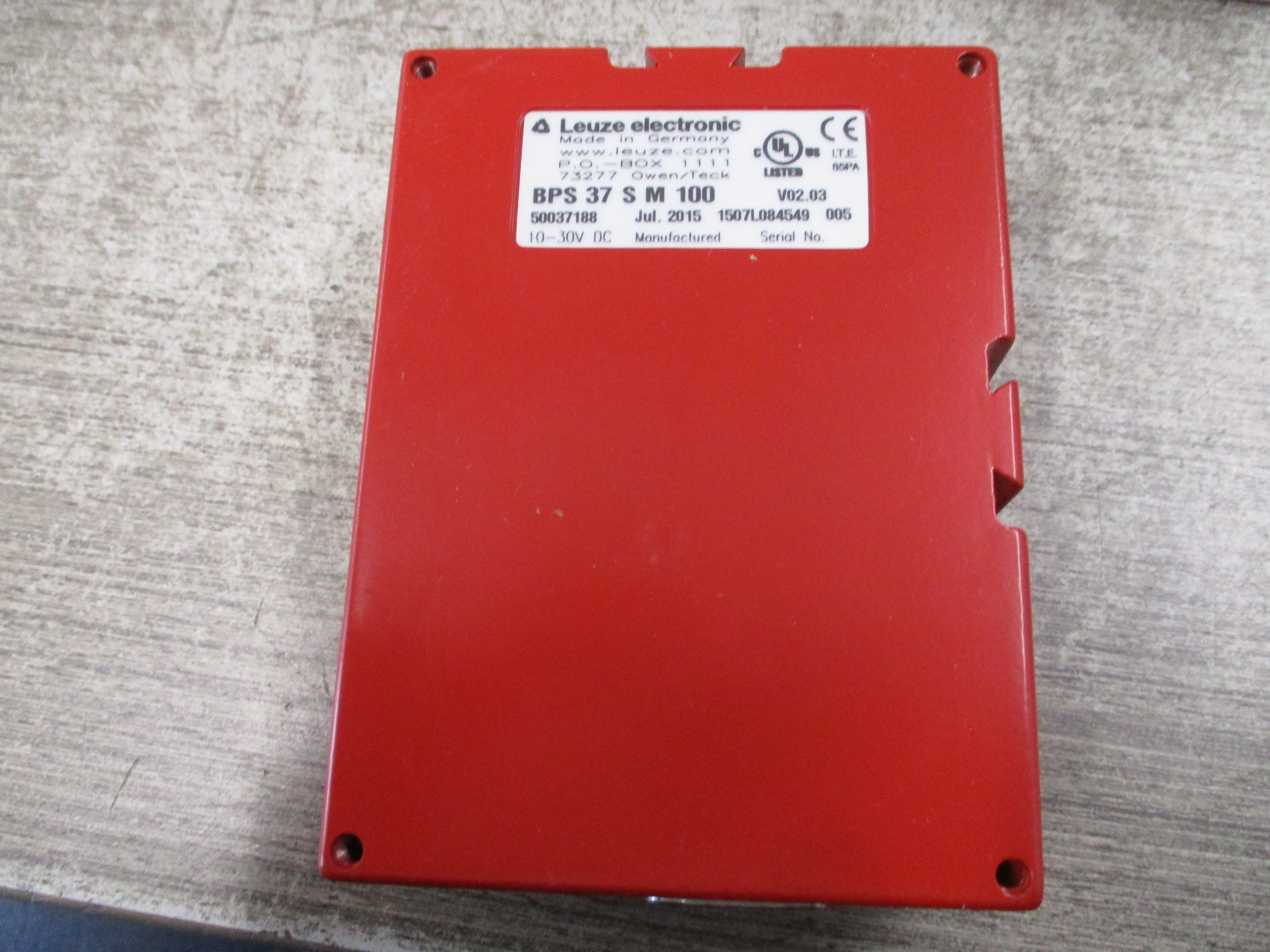 Leuze Bar Code Positioning System 50037188 BPS 37 S M 100 10-30VDC New Surplus