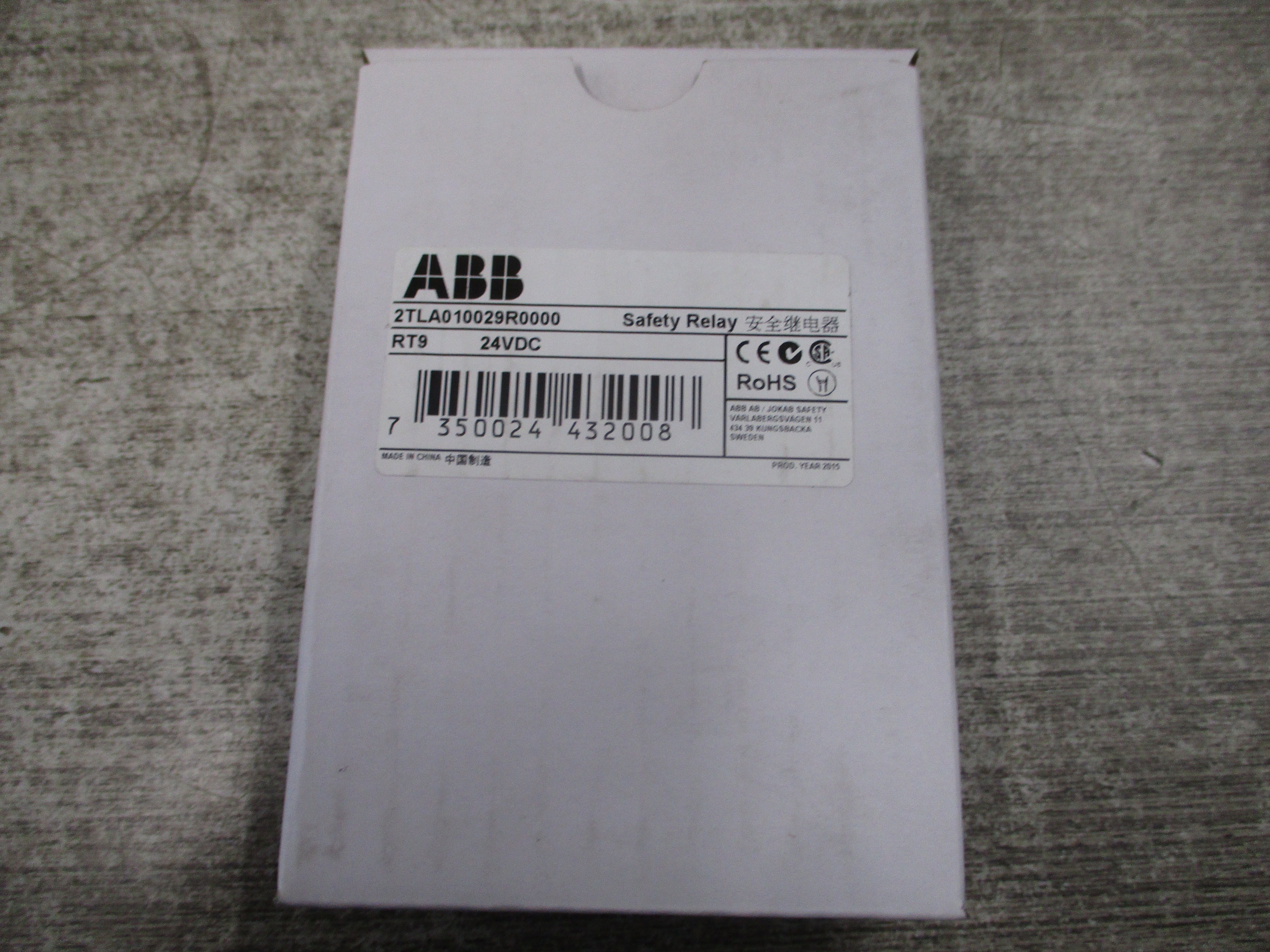 ABB RT9 Safety Relay 2TLA010029R0000 24VDC New Surplus