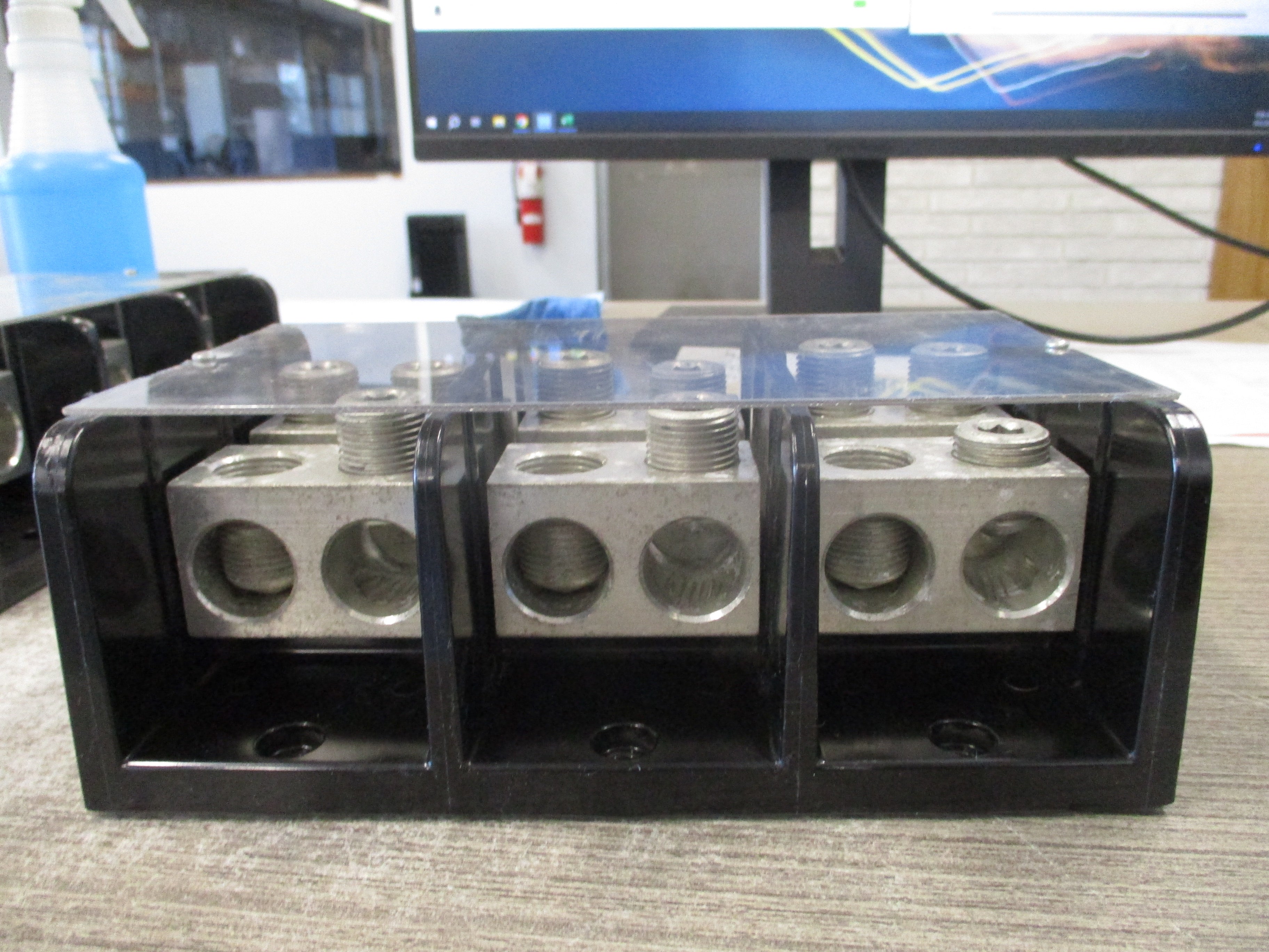 Square D Power Distribution Block 9080 LBA3652021 760A 600V 3P Line (2):#6-500MCM Load (2): #4-500MCM Used