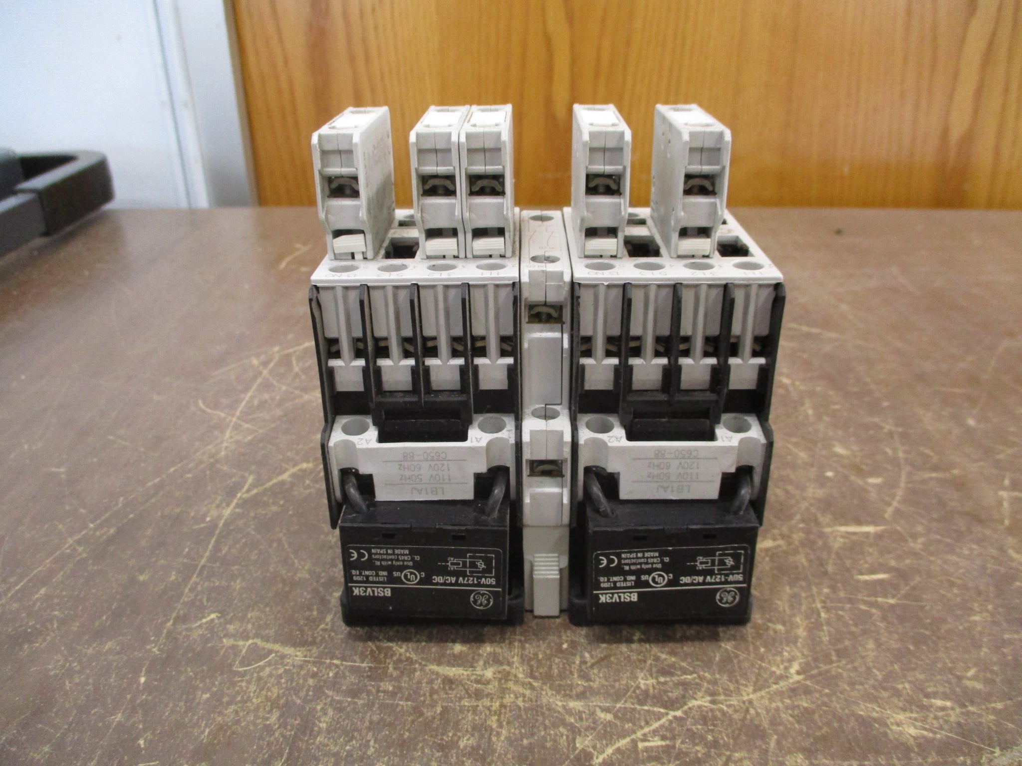 GE Reversing Contactor CL00A310T 120V Coil 25A 600V (5) Aux Contacts Used