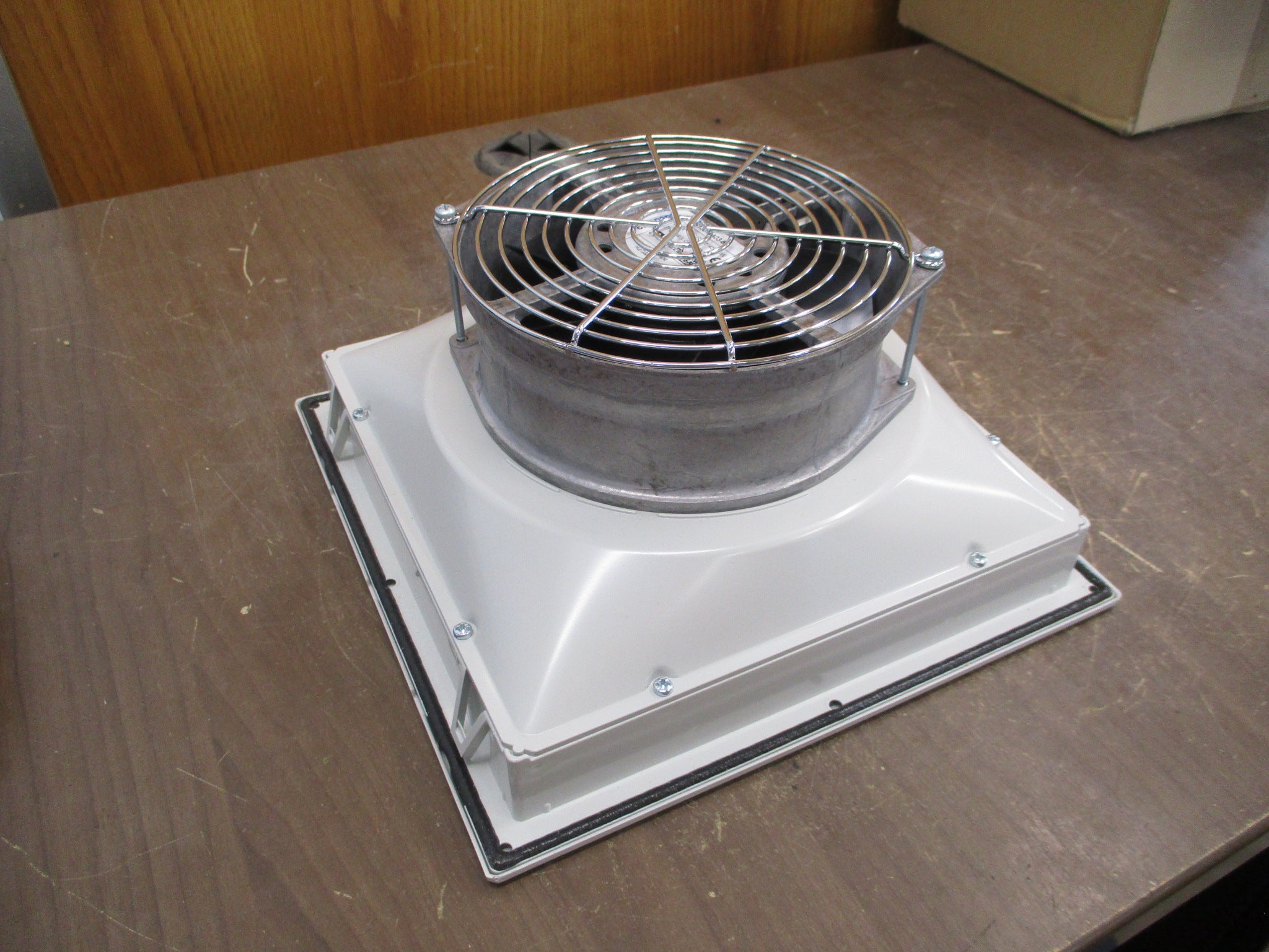Rubsamen & Herr Filter Fan LV 410 230V 50/60Hz New Surplus