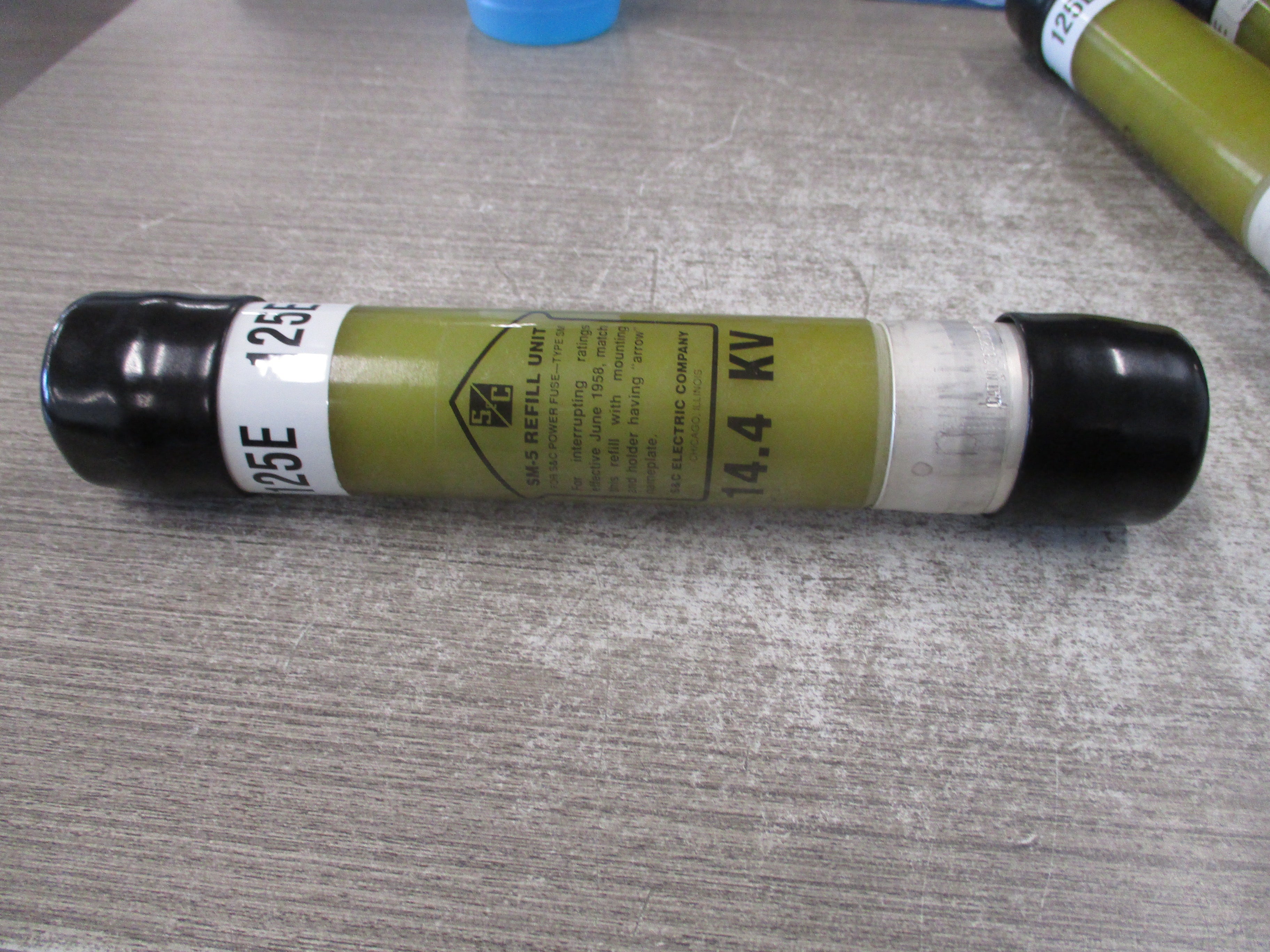 S&C SM-5 Fuse Refill Unit 262200R4 125E 14.4kV Used