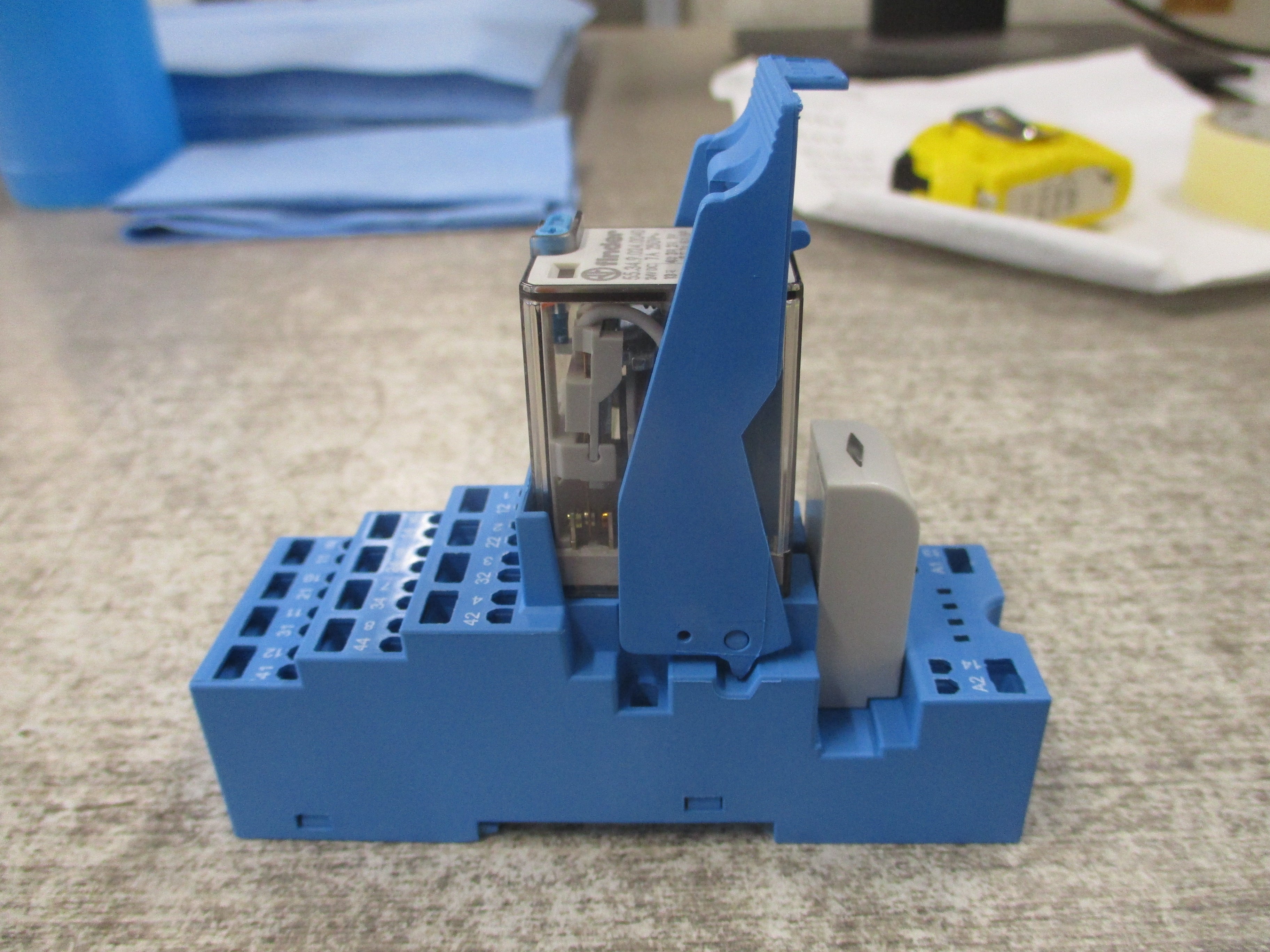 Finder Relay 55.34.9.024.0040 24VDC Coil W/Base Used