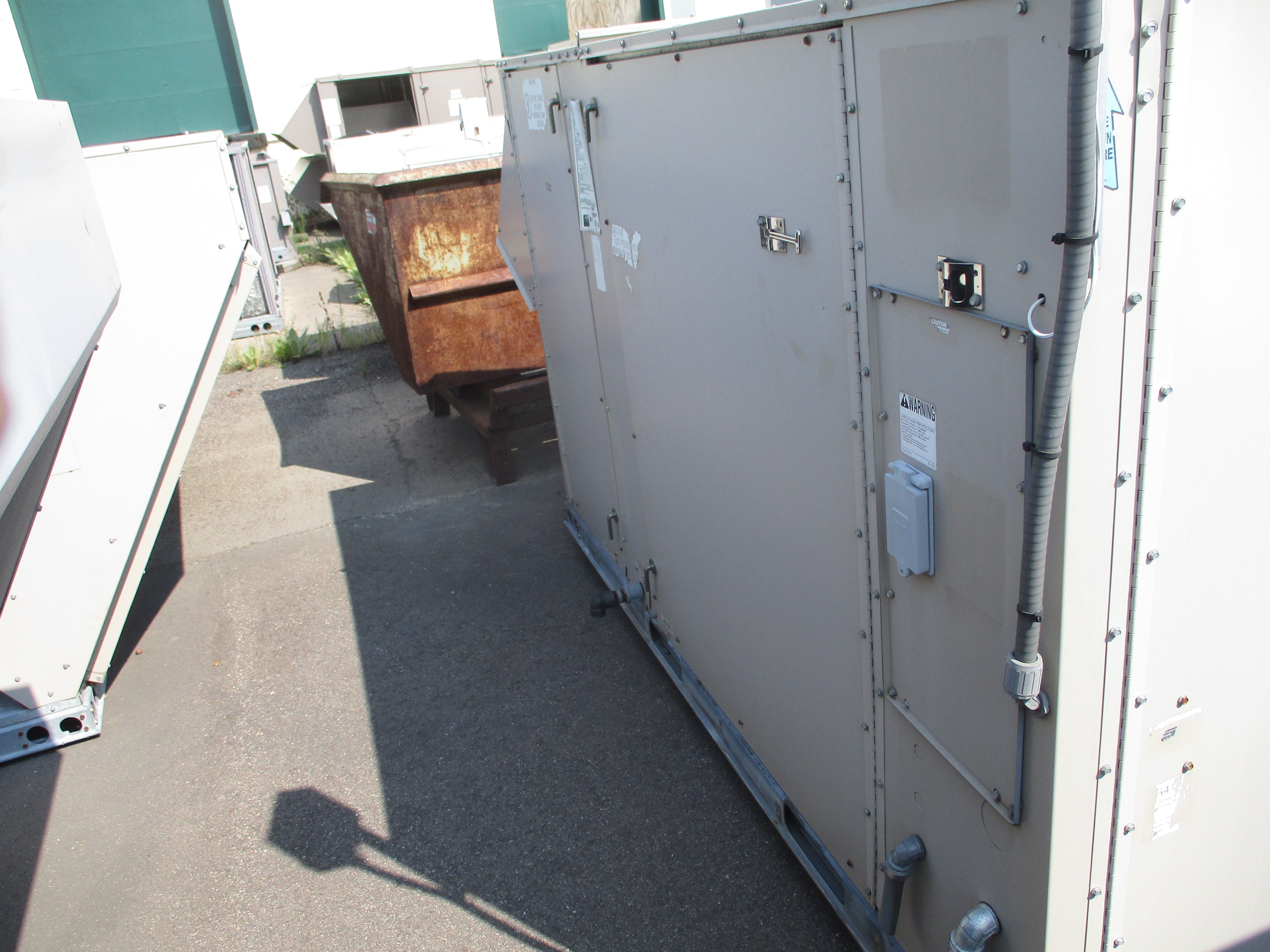 Lennox Rooftop Unit LLC156H4BN1G 12.5 Ton 115V 46 KW R410A 2009 MFD Electric * No Heat * Used