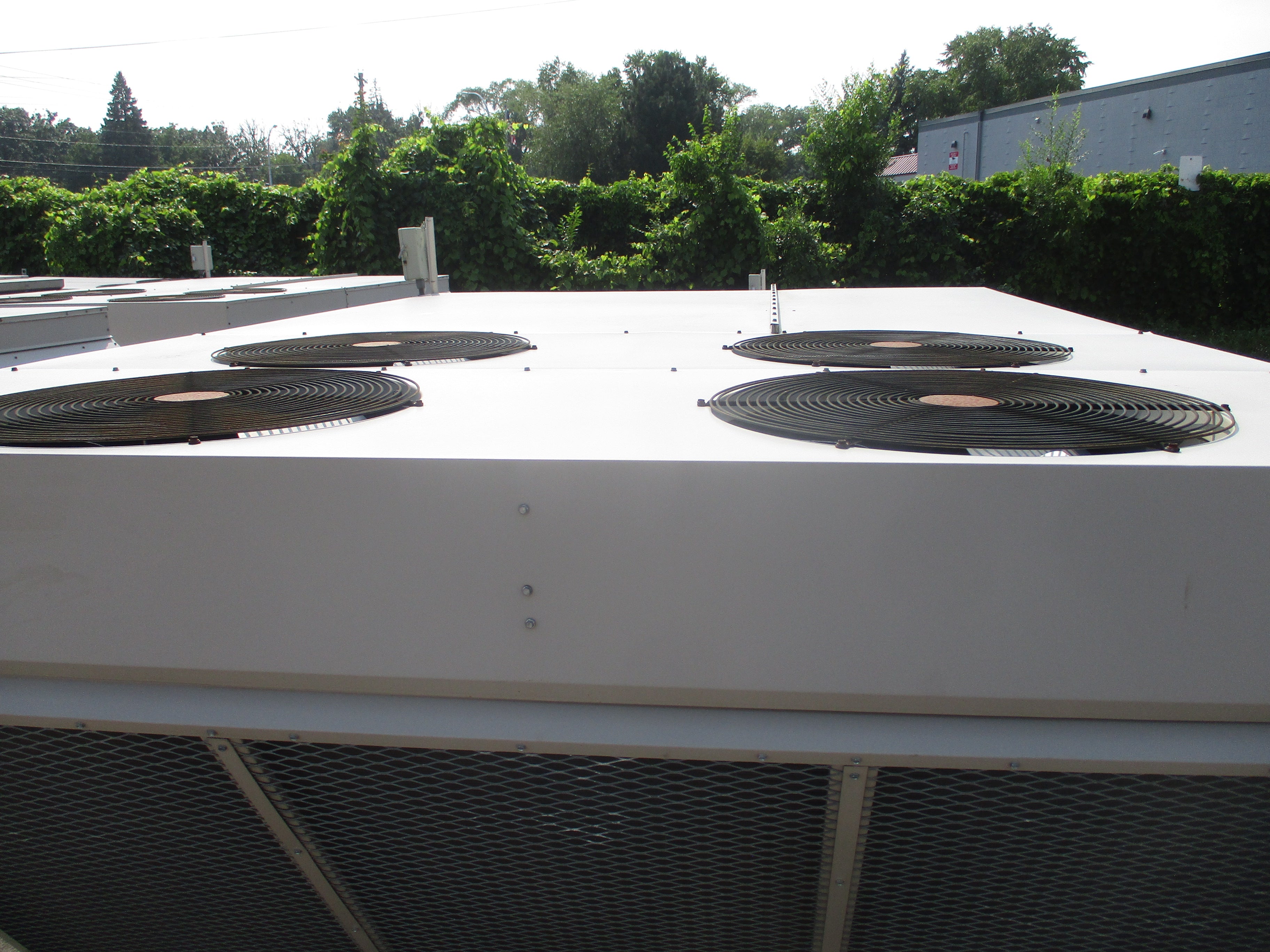Lennox Rooftop Unit LGC156H4BL2G 12.5 Ton 460V 46KW 169.000 BTU R410A 2009 MFD Natural Gas Heat Used