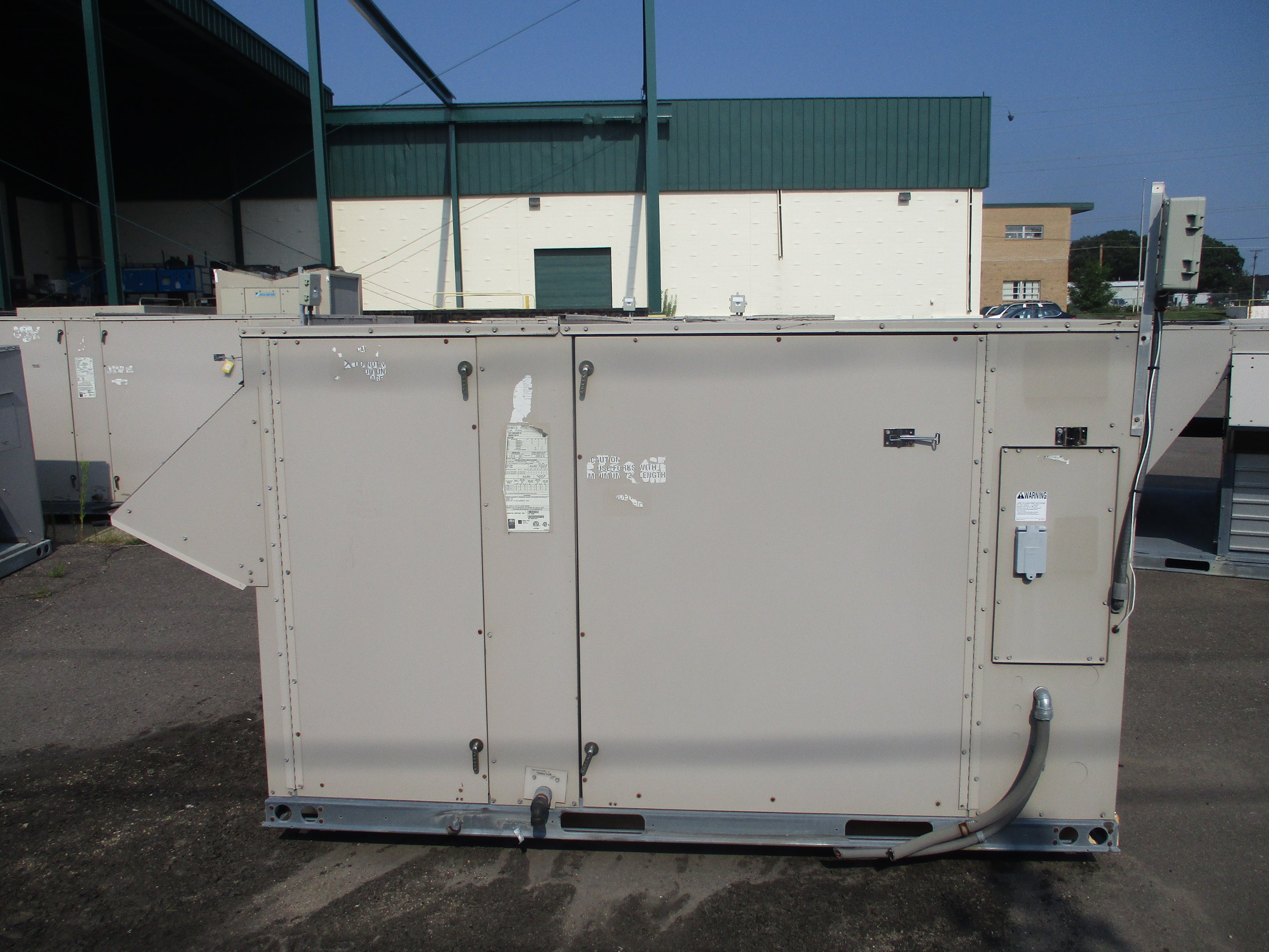 Lennox Rooftop Unit LLC156H4BN1G 12.5 Ton 115V 46 KW R410A 2009 MFD Electric * No Heat * Used