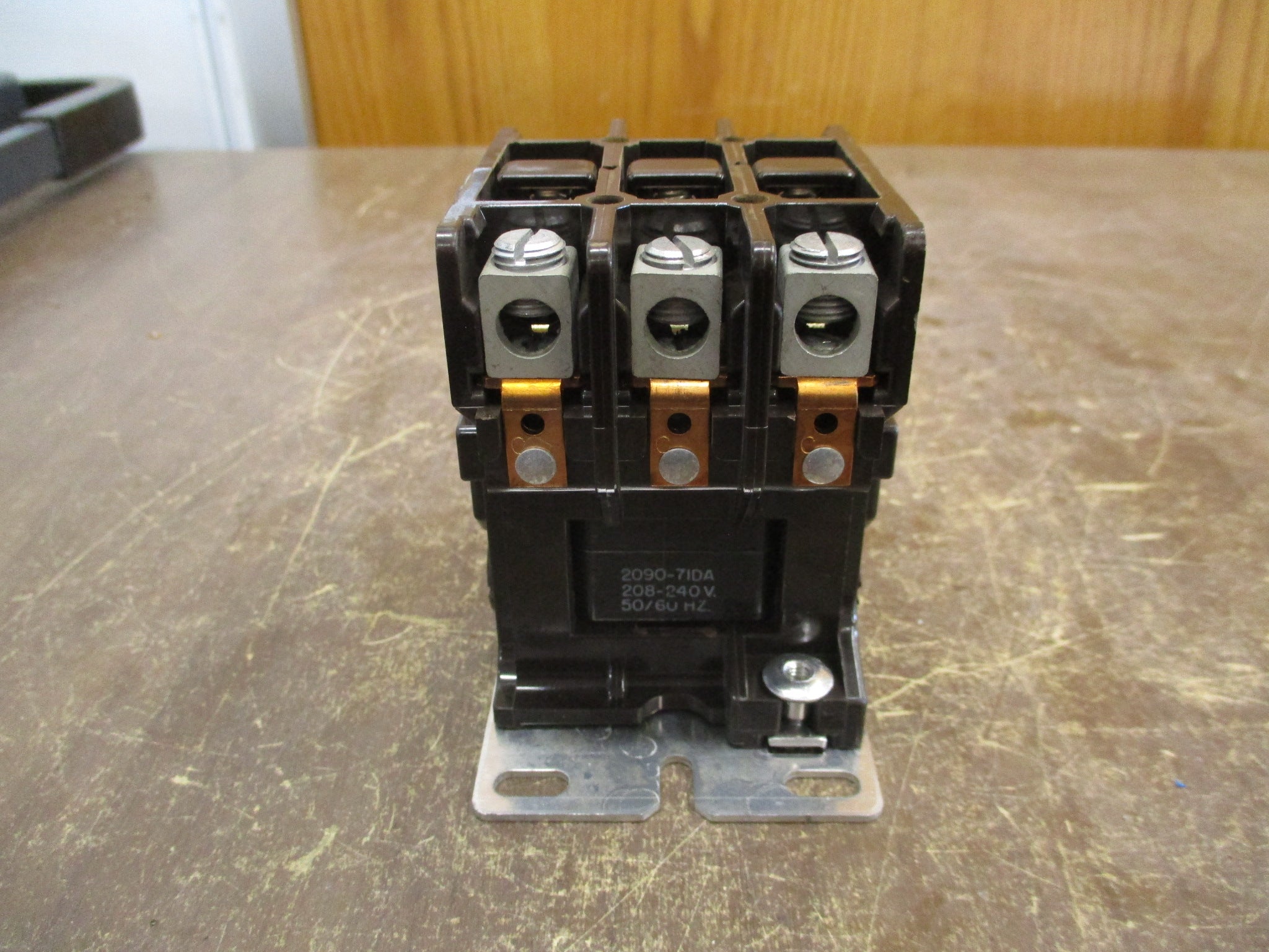 ITE Contactor 2200EB430BA 208-240V Coil 50A 600V 3P Used