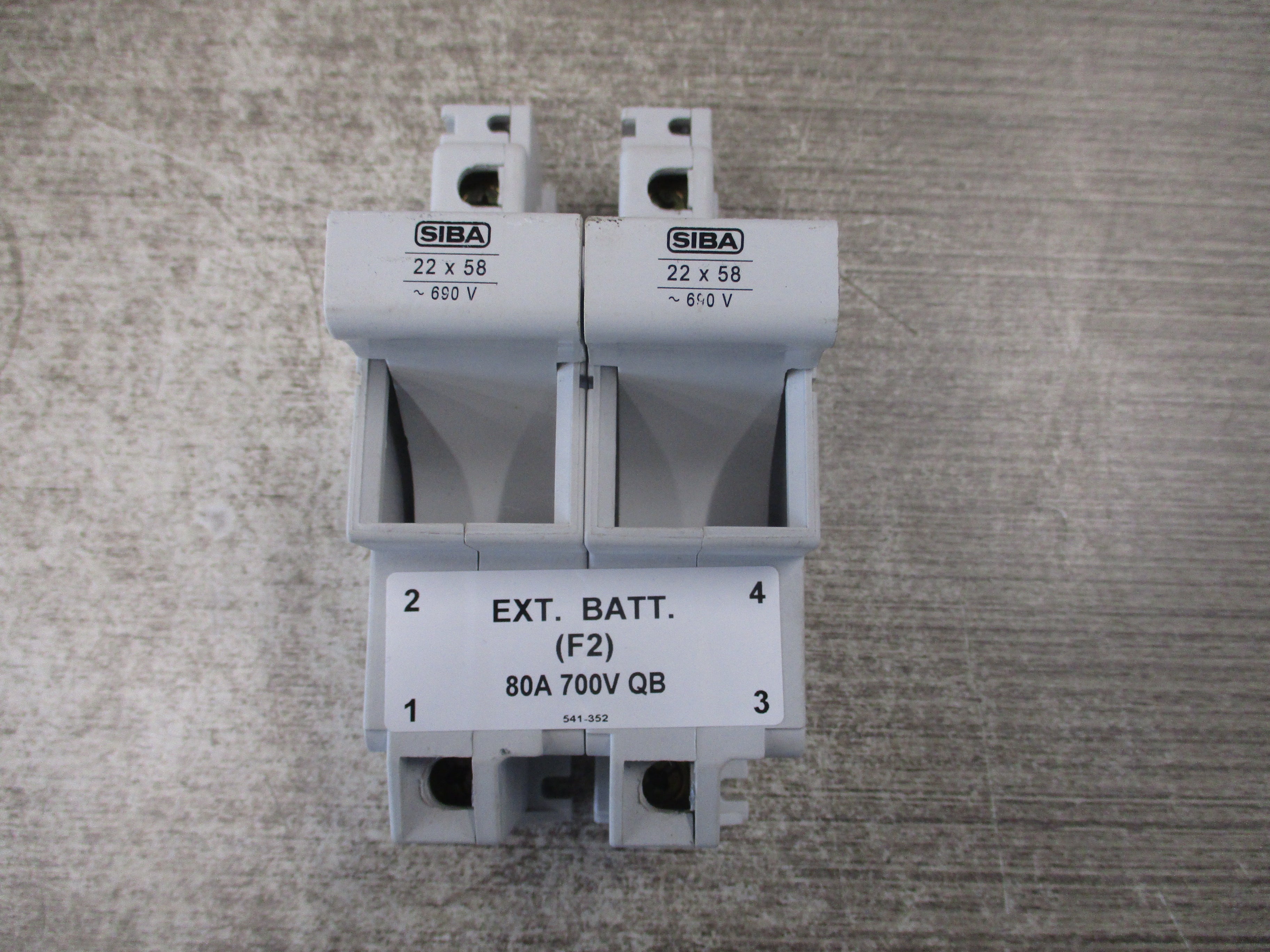SIBA Fuse Holder 51 060 04.2 100A 600V 2P Used