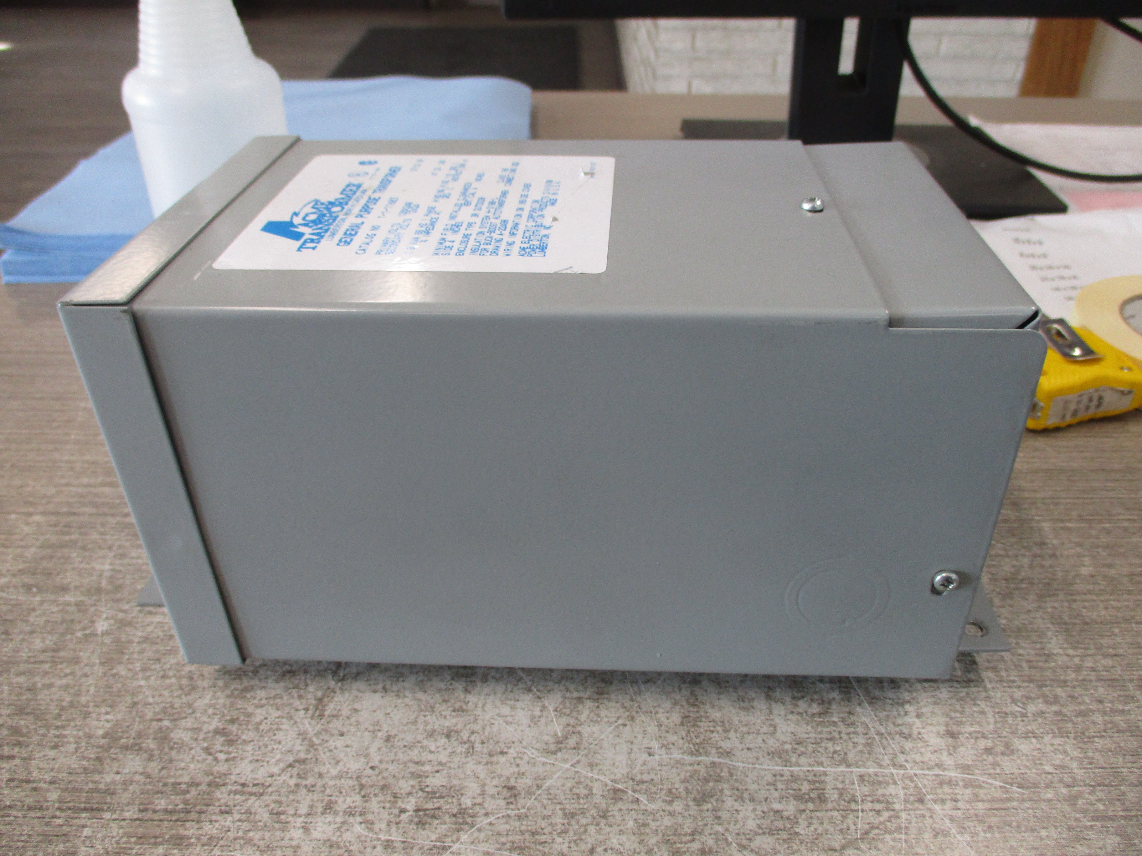 Acme Transformer 3R Transformer T-1-11683 1KVA Pri; 120/240V Sec: 12/24V 60Hz 1Ph Used