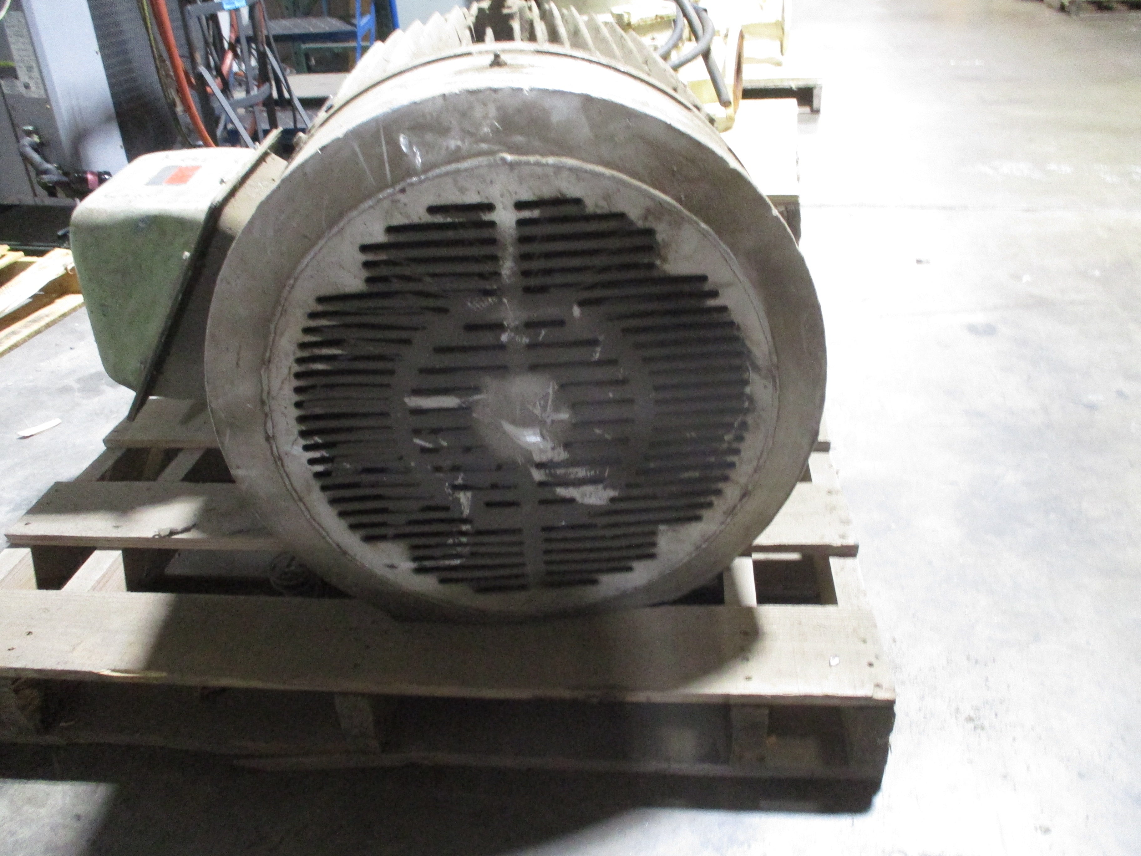 Reliance Electric Motor 447TS 250HP 460V 1800RPM 278A Enclosure: TEFC Frame: 447