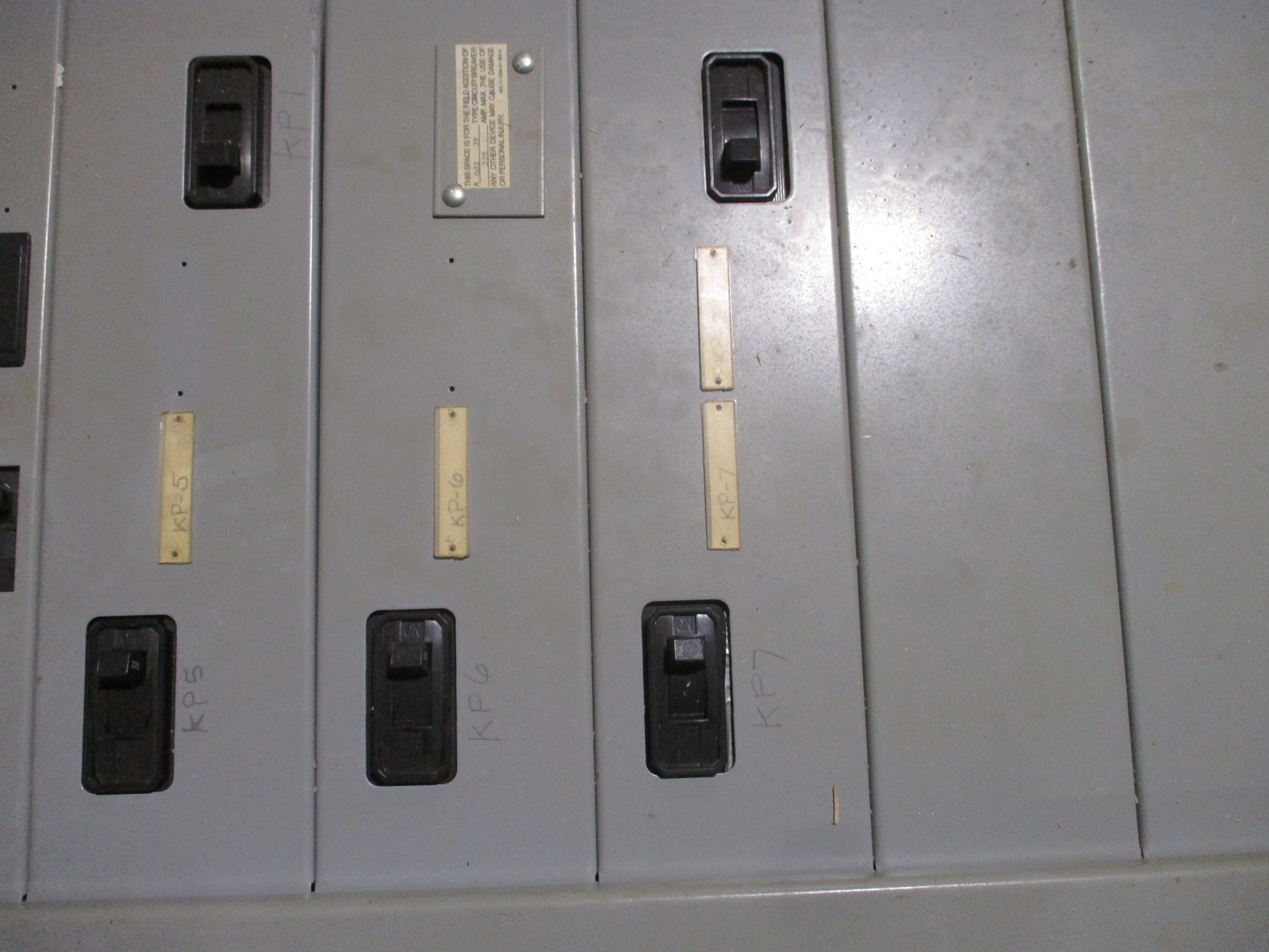 Siemens S5C60ML800DTS 800A 208Y/120V 3Ph 4W Breakers: (1) 100A (5) 225A Used