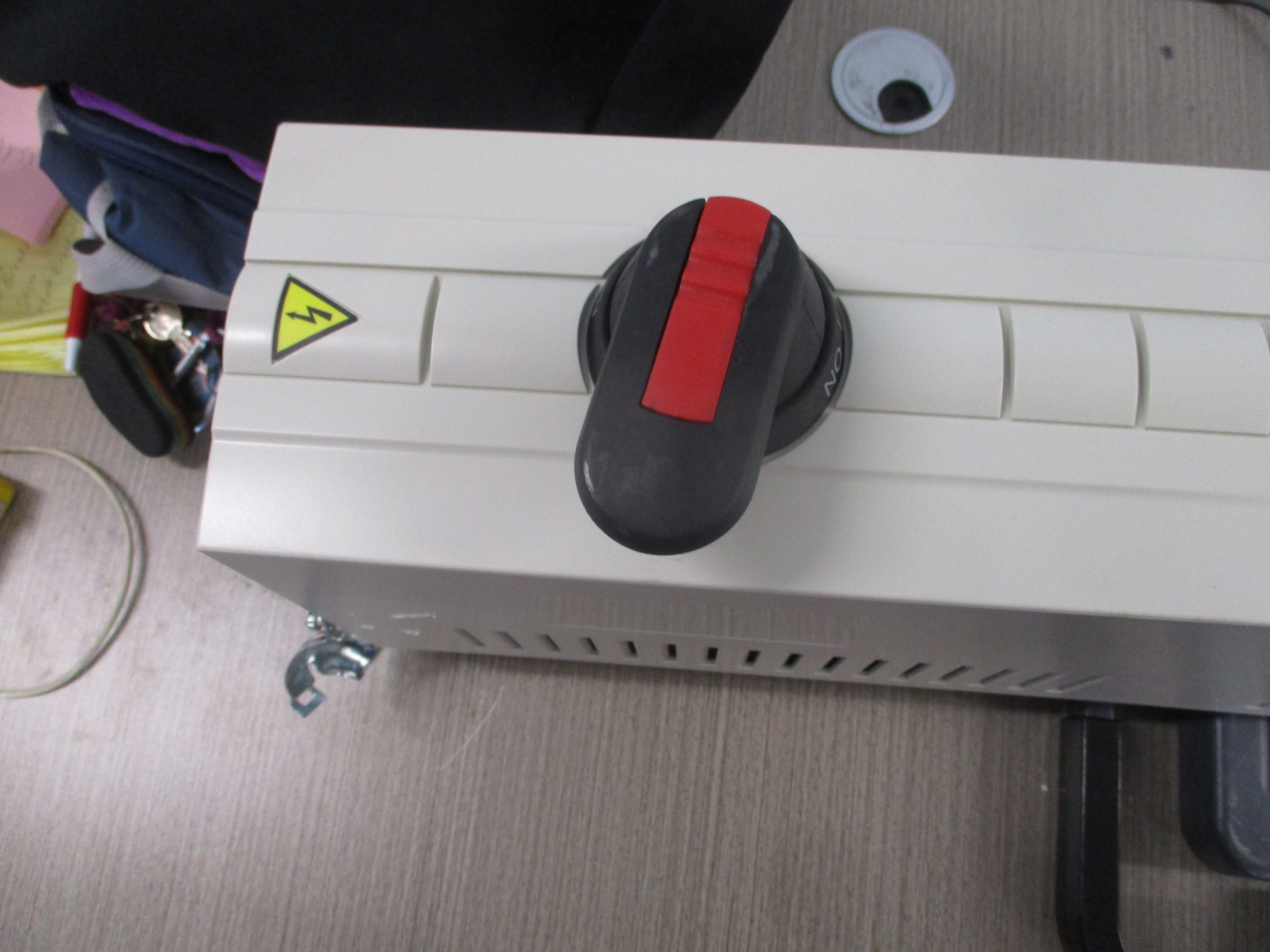 ABB ACH550-AC Drive W/Bypass ACH550-VCR-06A6-2+F267 1.5HP 3Ph Input: 3PH 48-63Hz