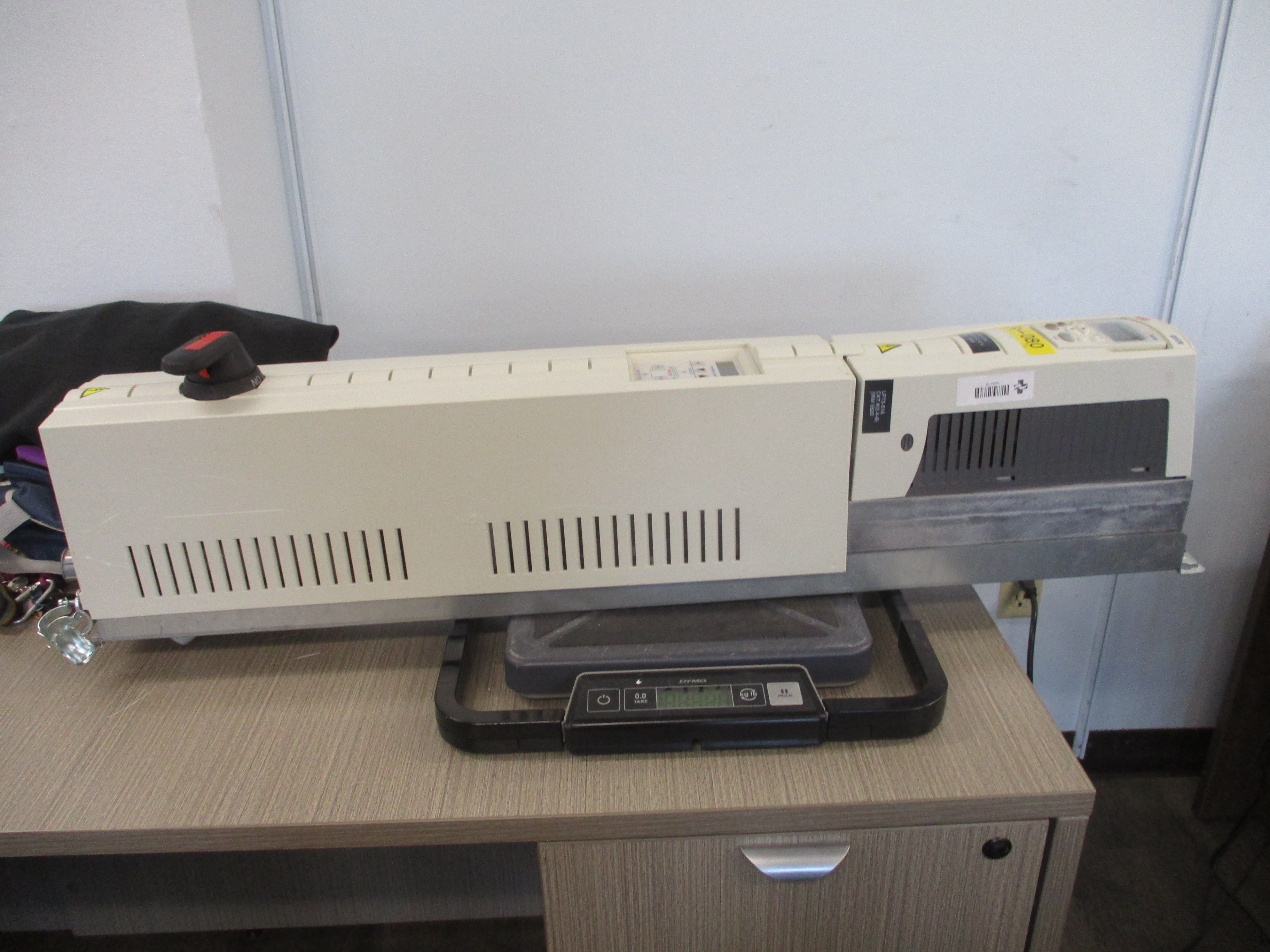 ABB ACH550-AC Drive W/Bypass ACH550-VCR-06A6-2+F267 1.5HP 3Ph Input: 3PH 48-63Hz