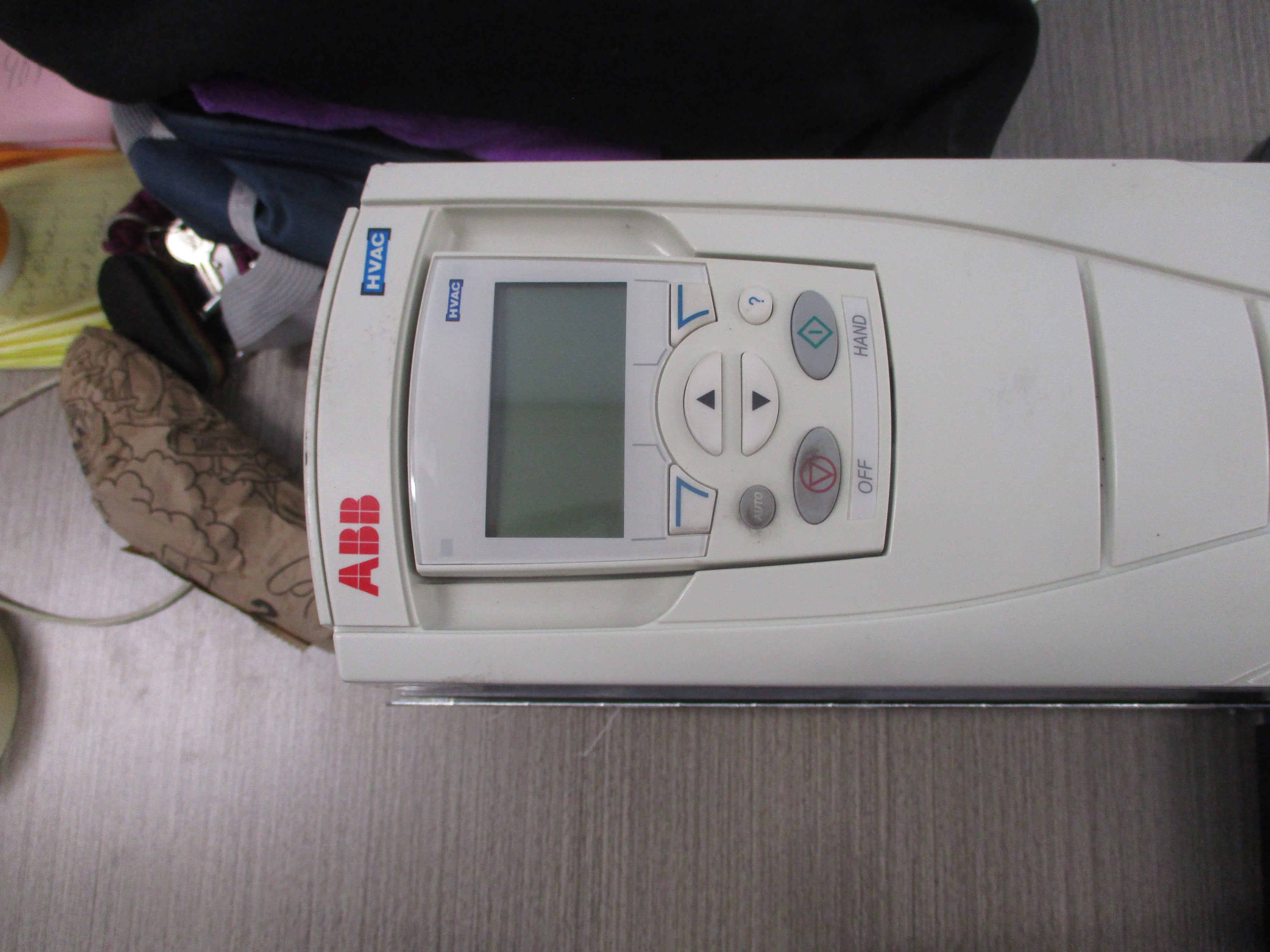 ABB ACH550 AC Drive W/ Bypass ACH550-VC-017A-2+F267 5HP 3Ph Input: 3PH 48-63Hz 2