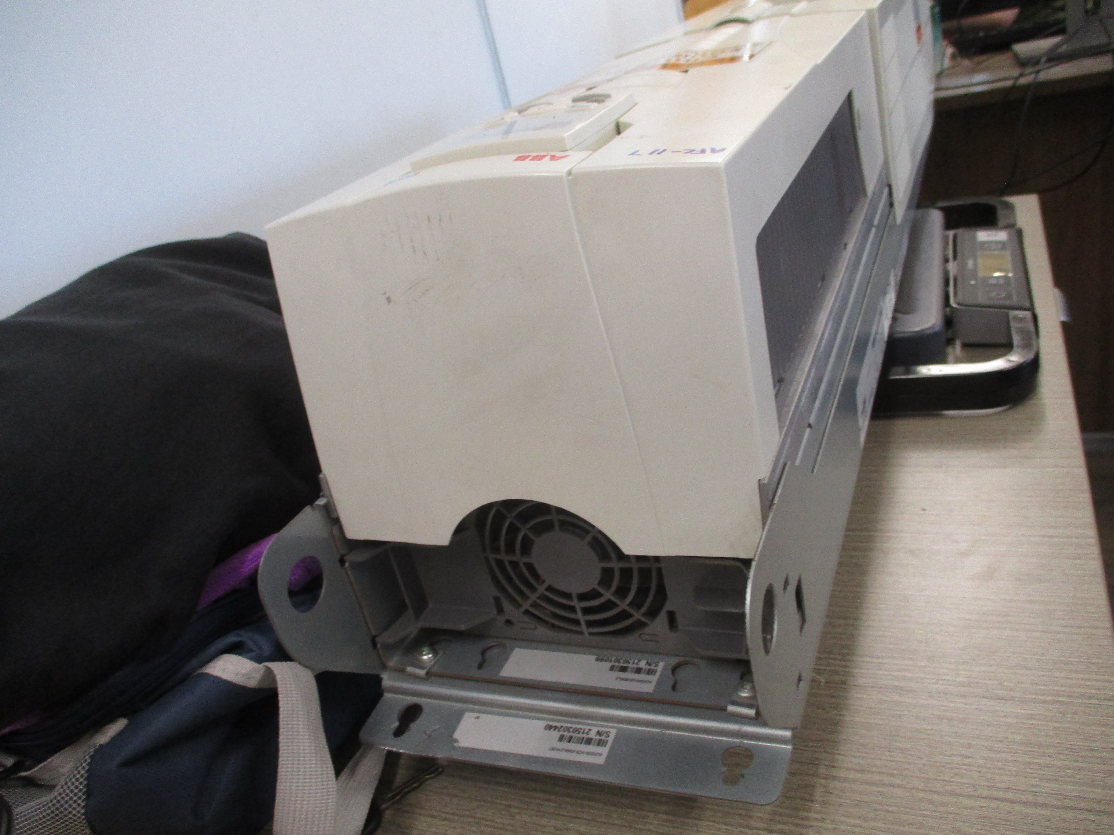 ABB ACH550 AC Drive W/Bypass ACH550-VCR-059A-2+F267 20HP 3Ph Input: 3PH 48-63Hz