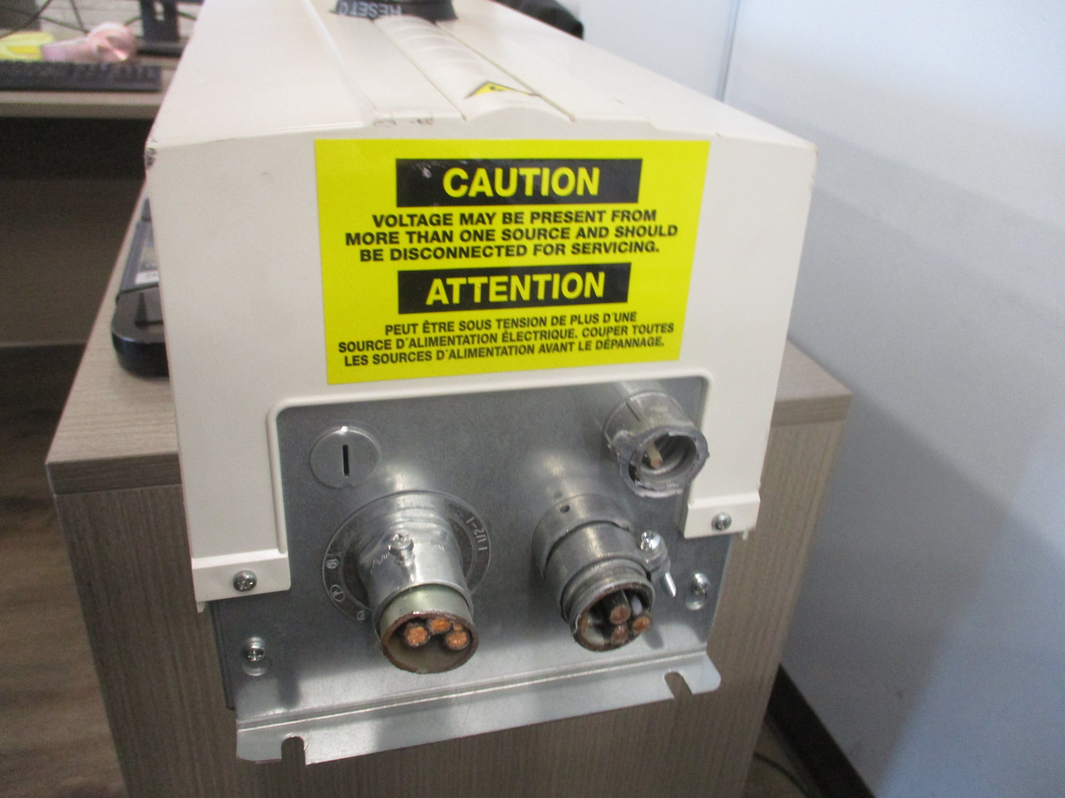 ABB ACH550 AC Drive W/Bypass ACH550-VCR-059A-2+F267 20HP 3Ph Input: 3PH 48-63Hz