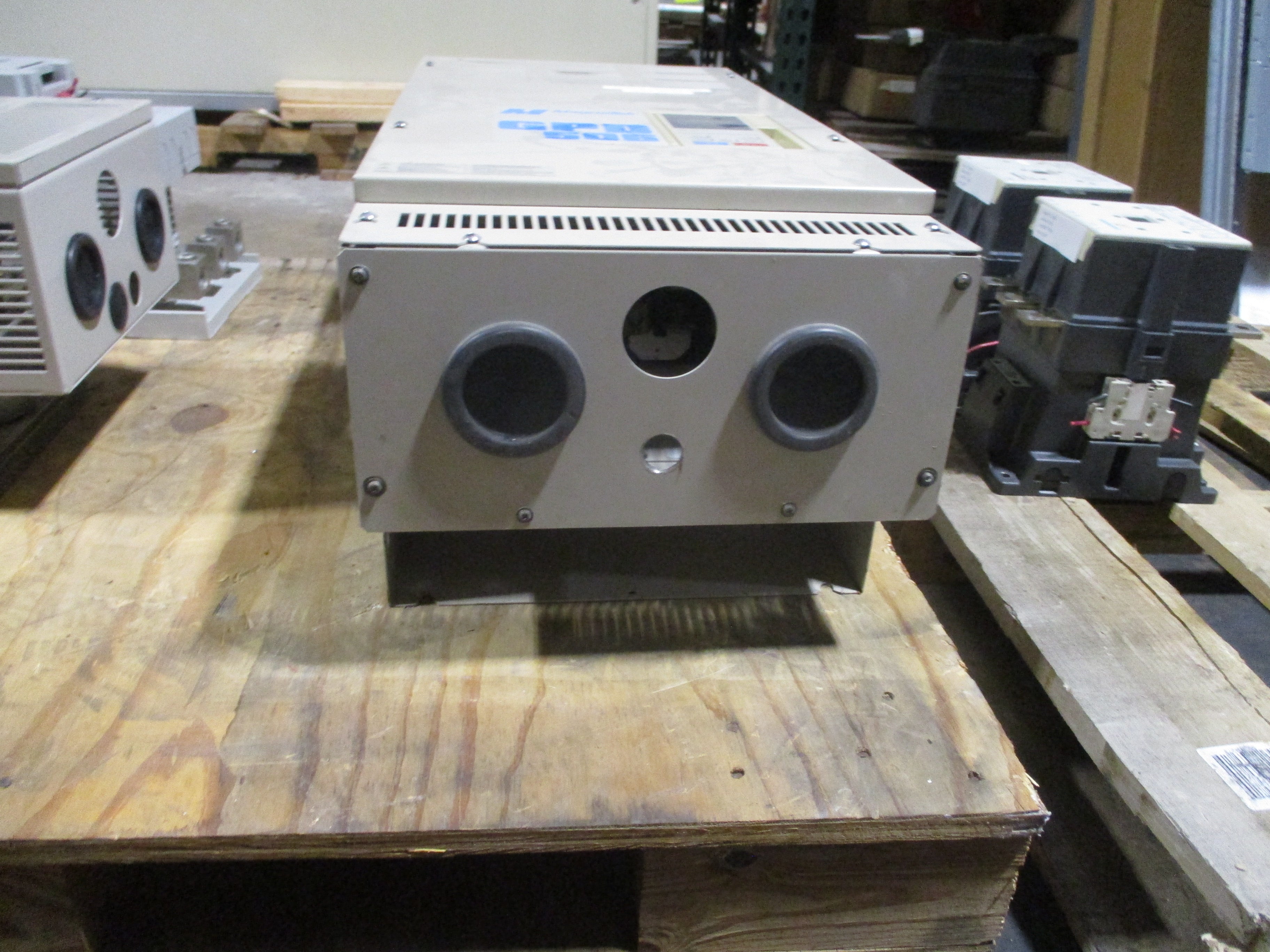 MagneTek GPD 506 AC Drive GPD506V-B065 50HP 3Ph Input: AC 3 Phase 380-460V 60Hz