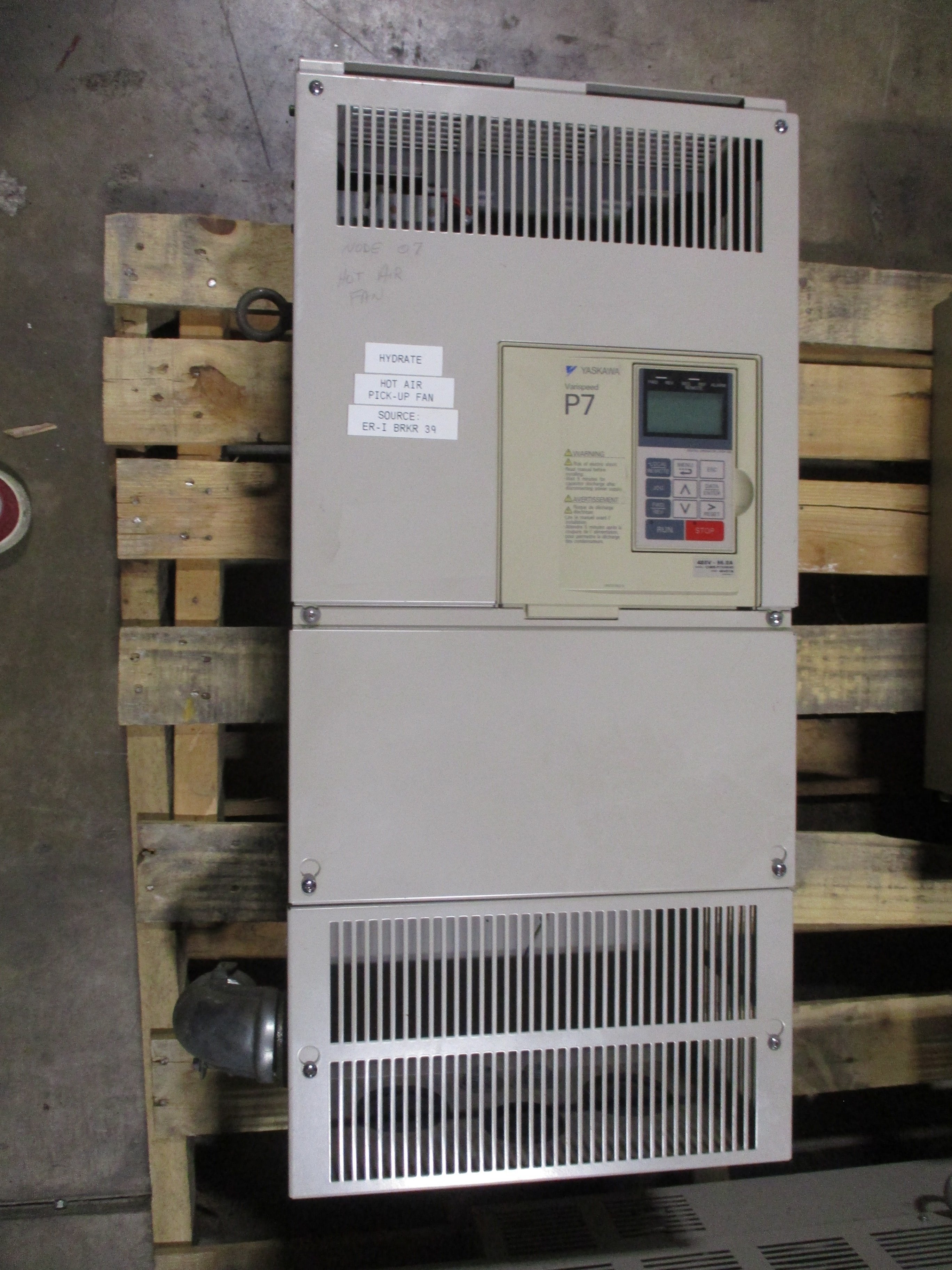 Yaskawa Varispeed P7 AC Drive CIMR-P7U4045 75HP 3Ph Input: AC 3PH 380-480V 50/60