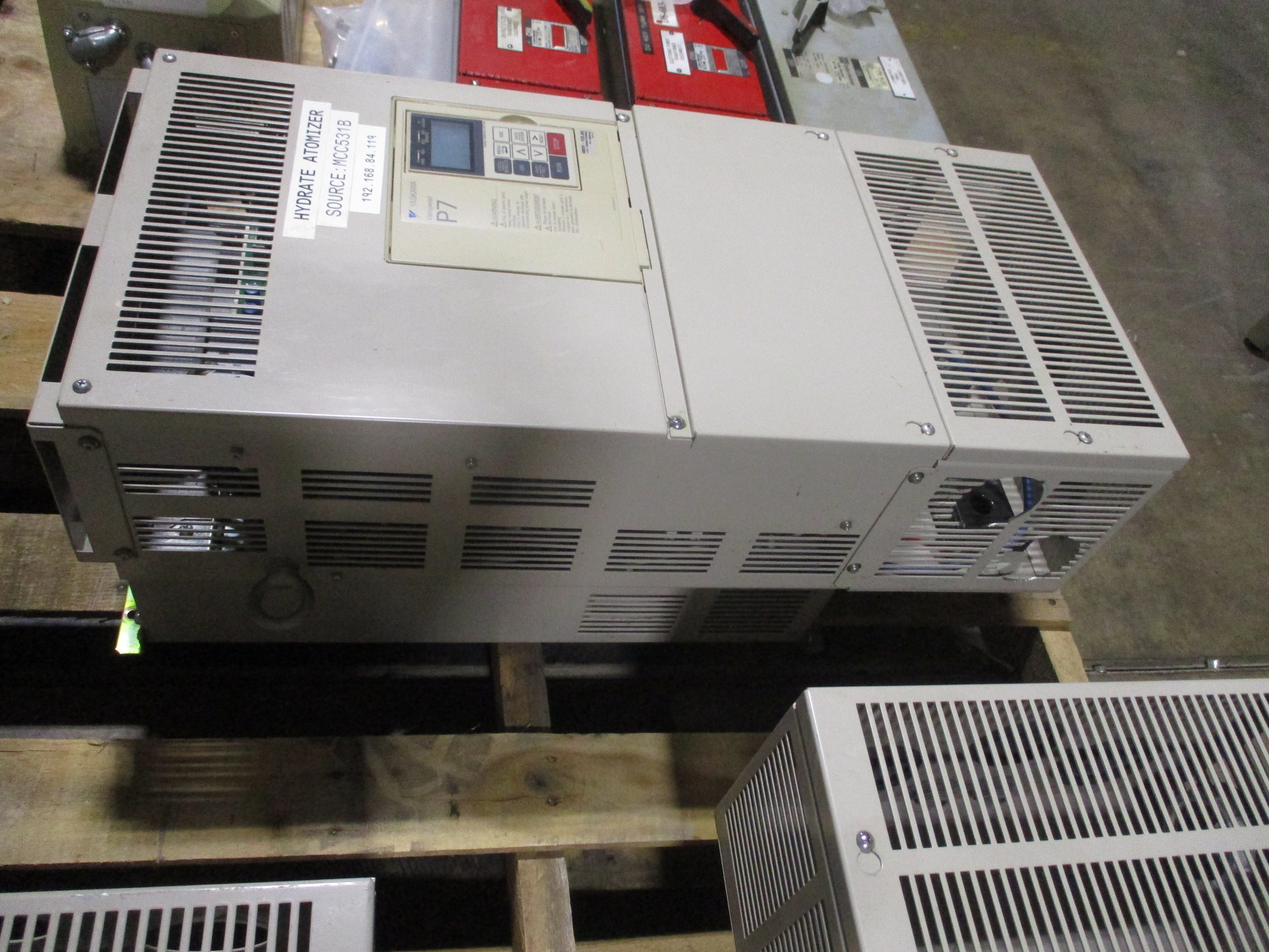 Yaskawa Varispeed P7 AC Drive CIMR-P7U4055 100HP 3Ph Input: AC3PH 380-480V 50/60