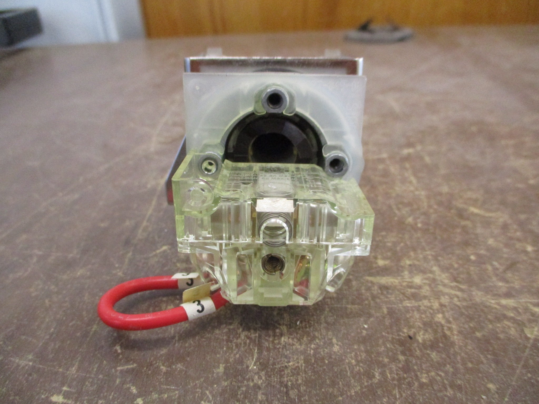 Square D Selector Switch 9001 KA1 Ser. K Hand-Off-Auto w/ Cover Used