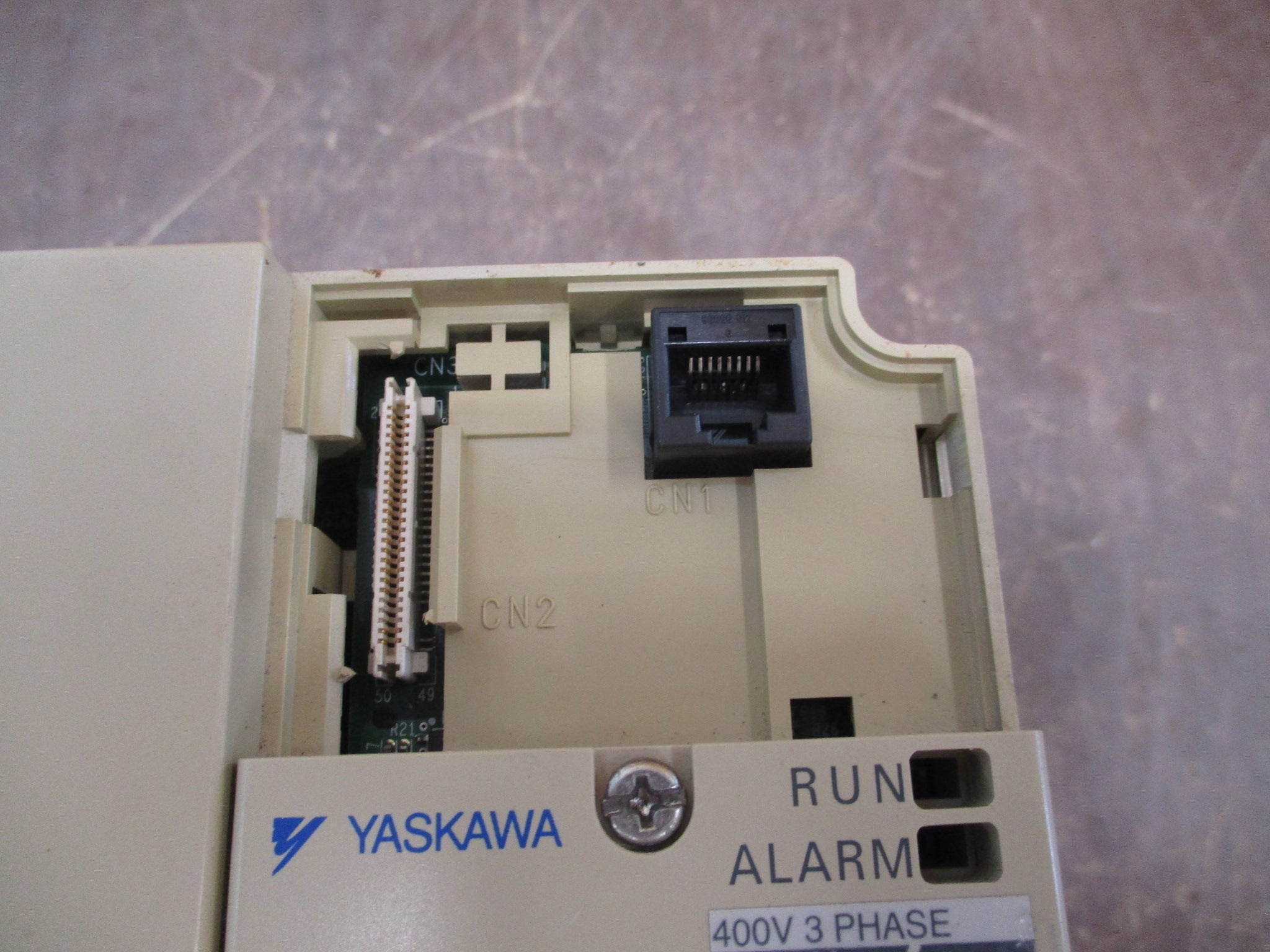 Yaskawa GPD 315/V7 AC Drive CIMR-V7AM41P5 2HP 3Ph Used
