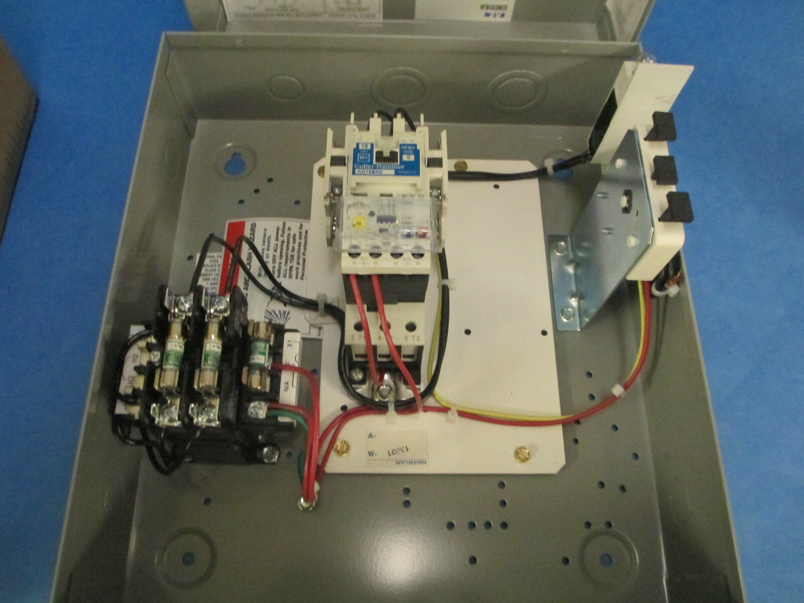 Cutler-Hammer Enclosed Starter ECN0701BJA With CPT New Surplus