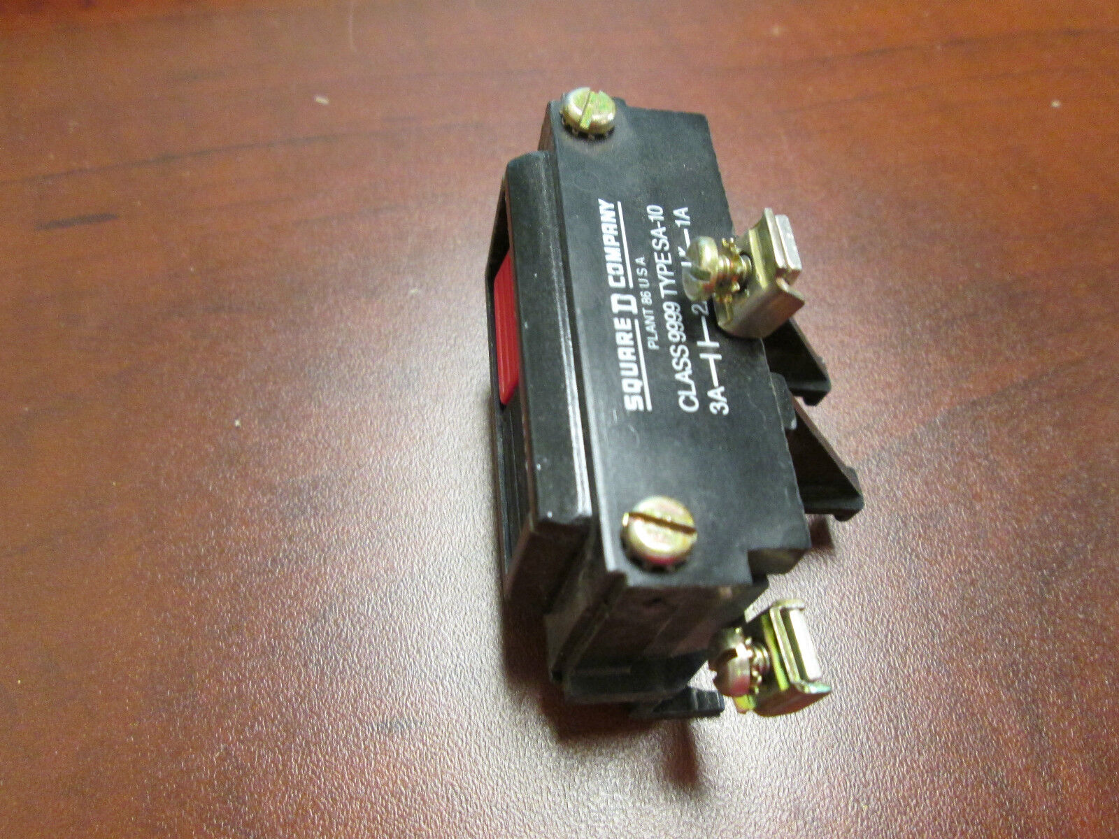 Square D On/Off Pushbutton 99995A10 Used