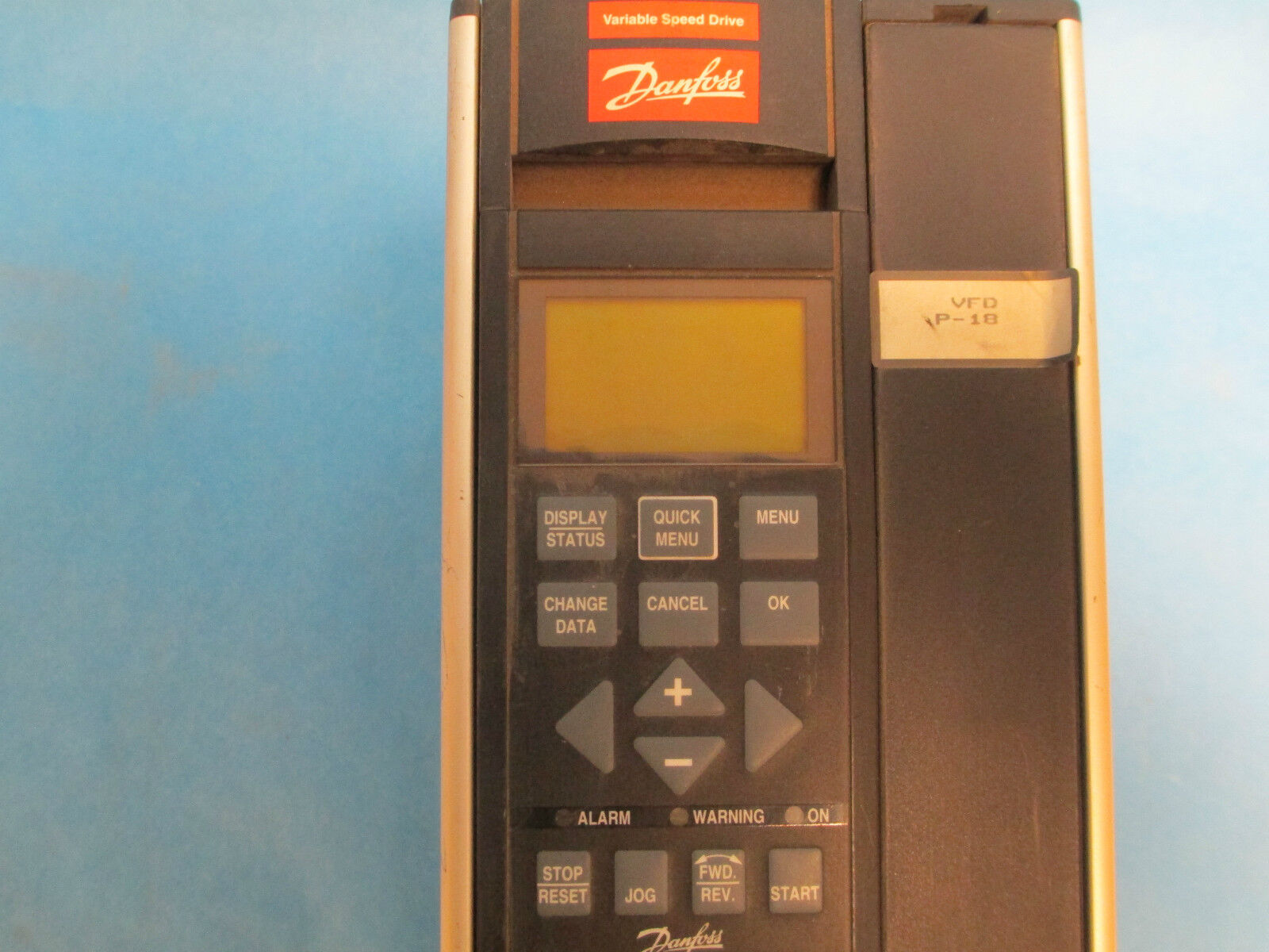 Danfoss VLT 5006 AC Drive P T2 B20 ST RO DL, 5HP 200-240V