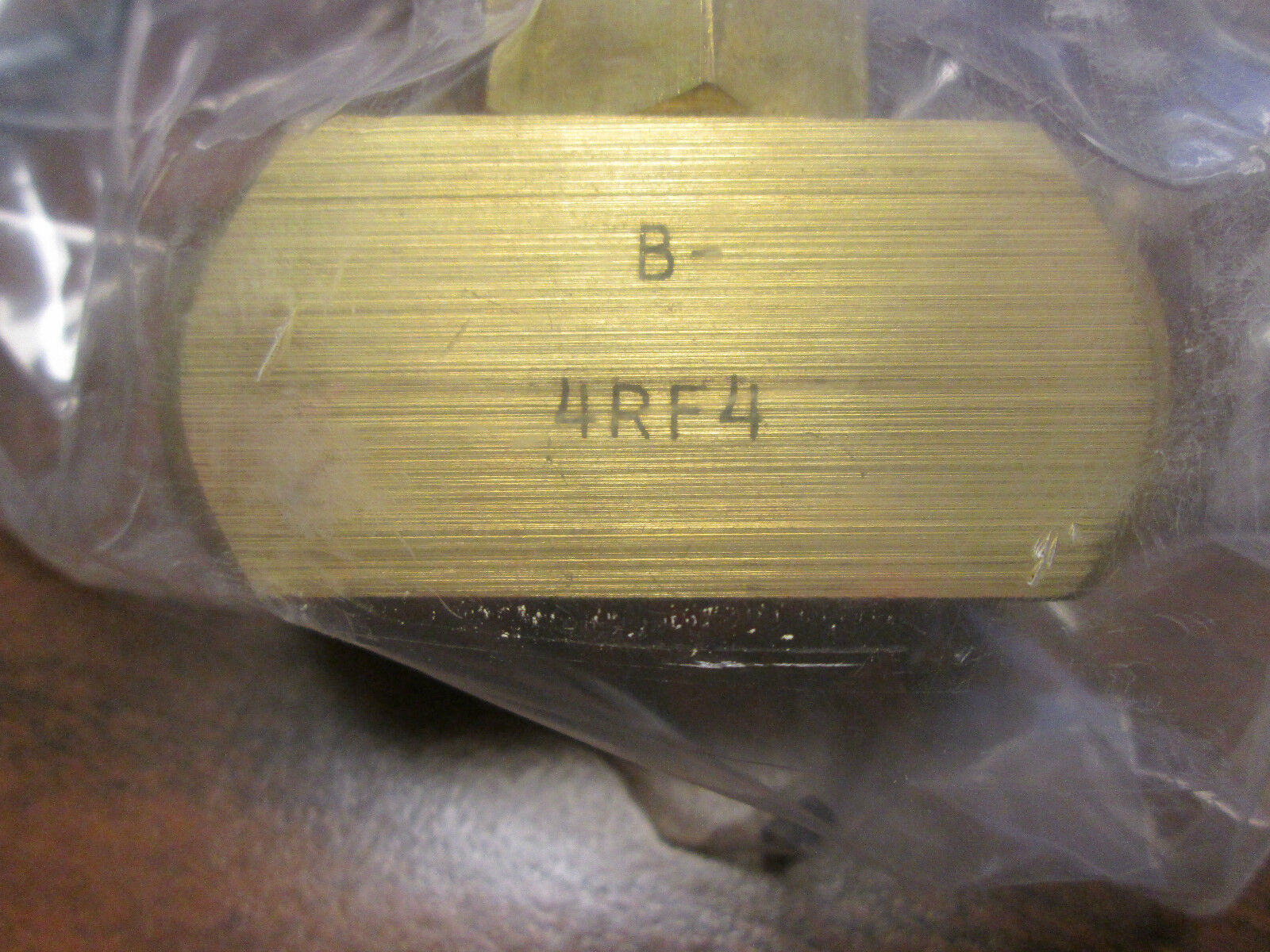 Whitey Brass Valve B-4RF4 011381