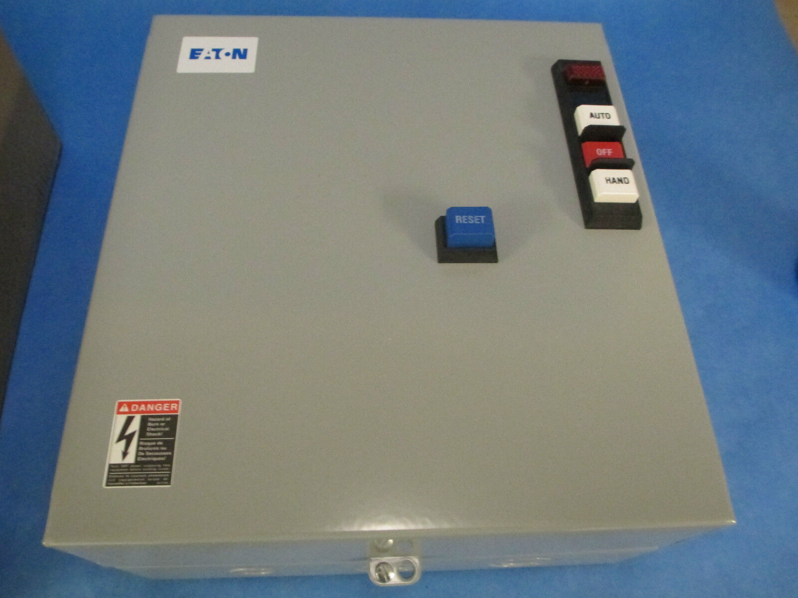 Cutler-Hammer Enclosed Starter ECN0701BJA With CPT New Surplus