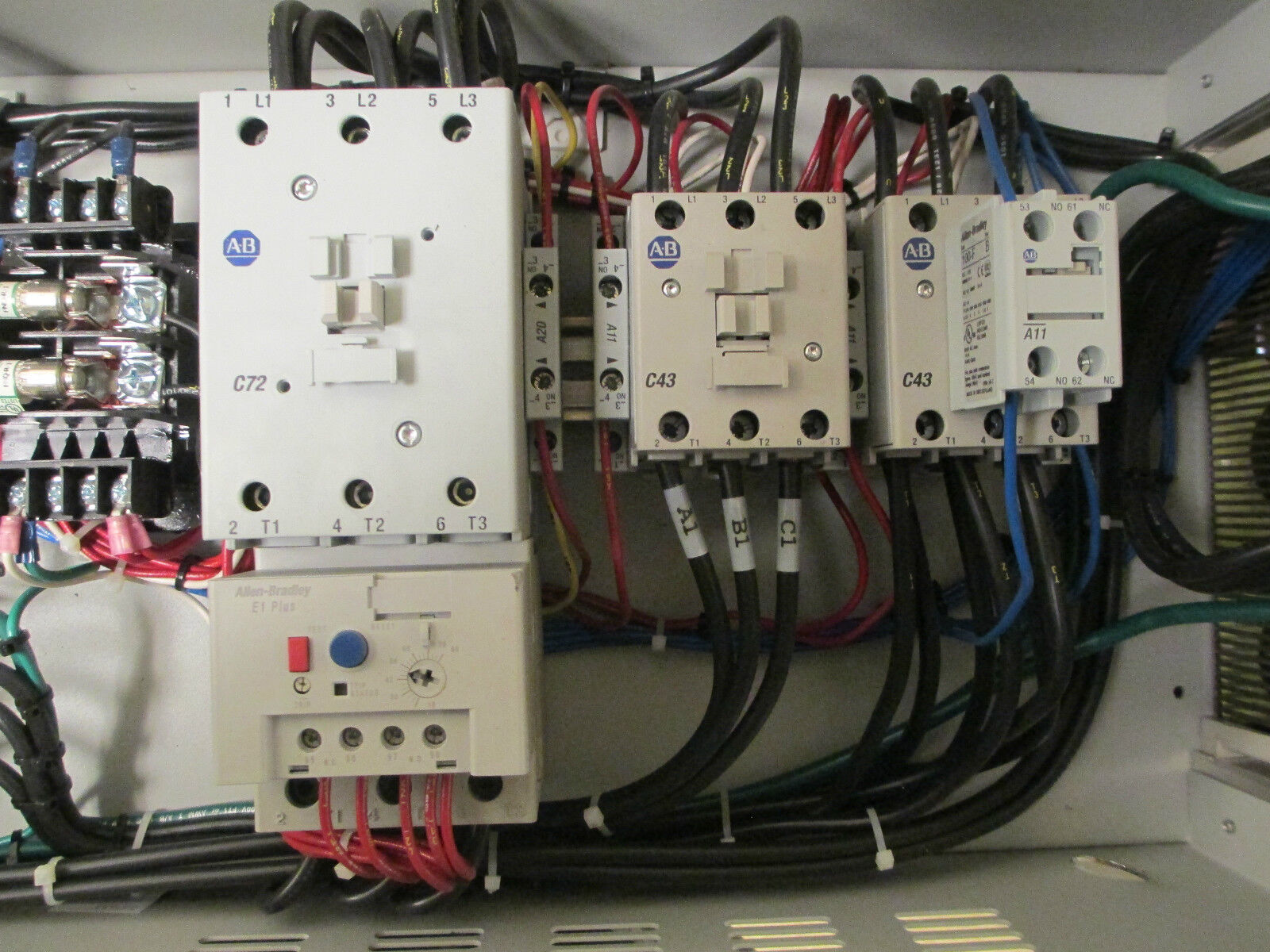 Allen-Bradley PowerFlex 400 AC Drive w/ Bypass 22C-D060A103 40HP 3Ph Used