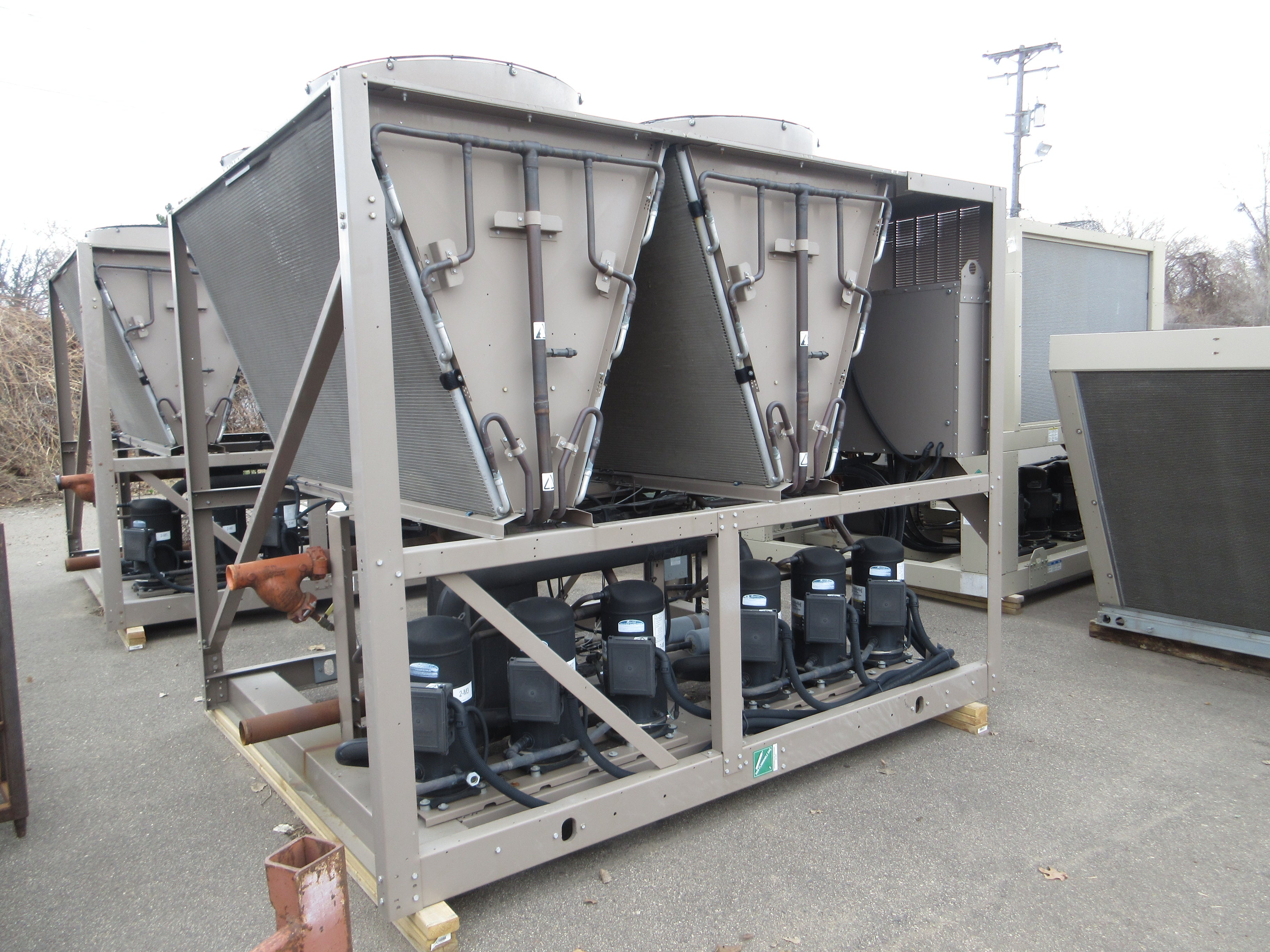 York YLAA Scroll Air Cooled Chiller YLAA0070SE46XCB 70 ton 460V 3Ph R410A Used