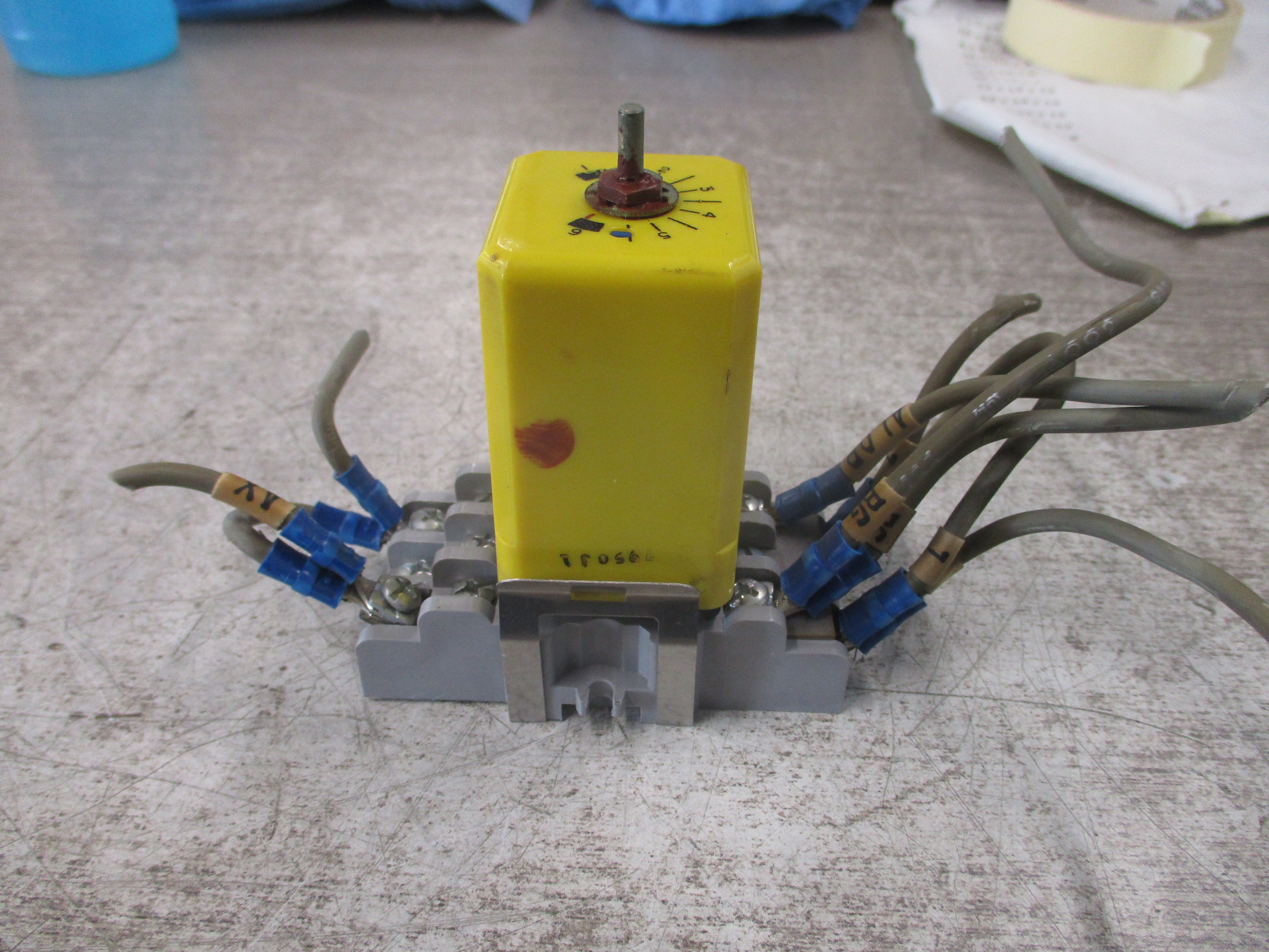 Allen-Bradley Compact I/O Isolated Form A Relay Module 1769-OW8I Ser. B Used