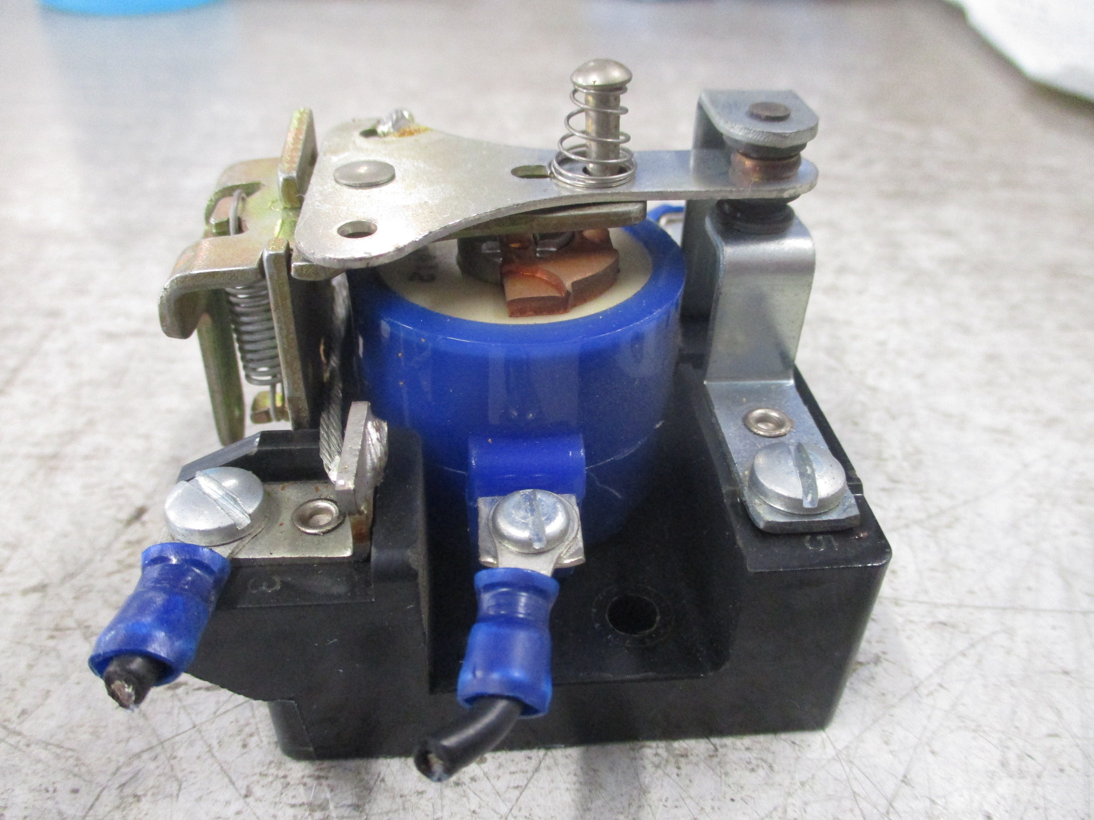 Deltrol Controls Power Relay 900 SPDT 27012-60 120/240V 1Ph 30A Used