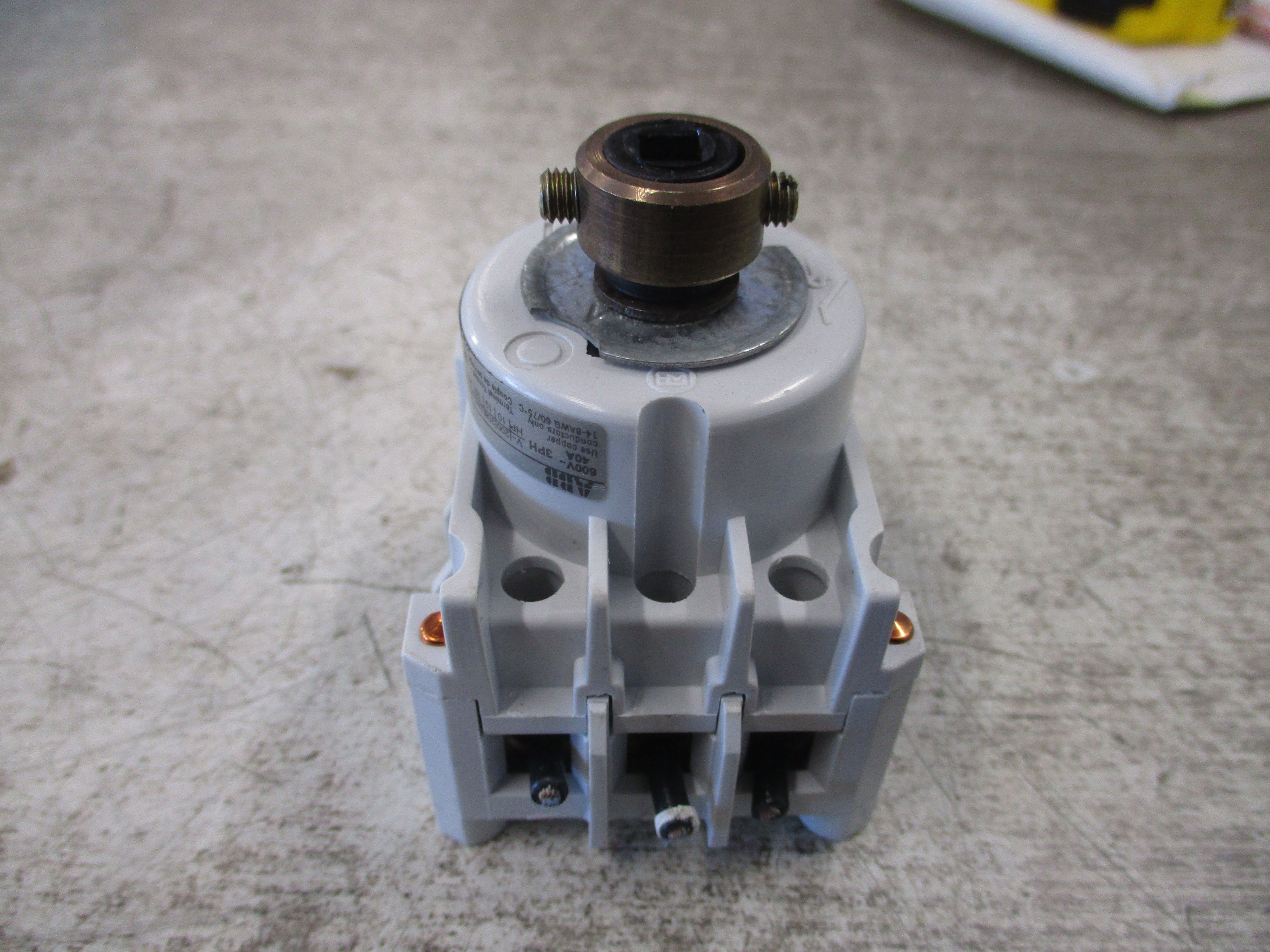 ABB Disconnect Switch OETL NF30 40A 600V 3P *No Shaft* Used