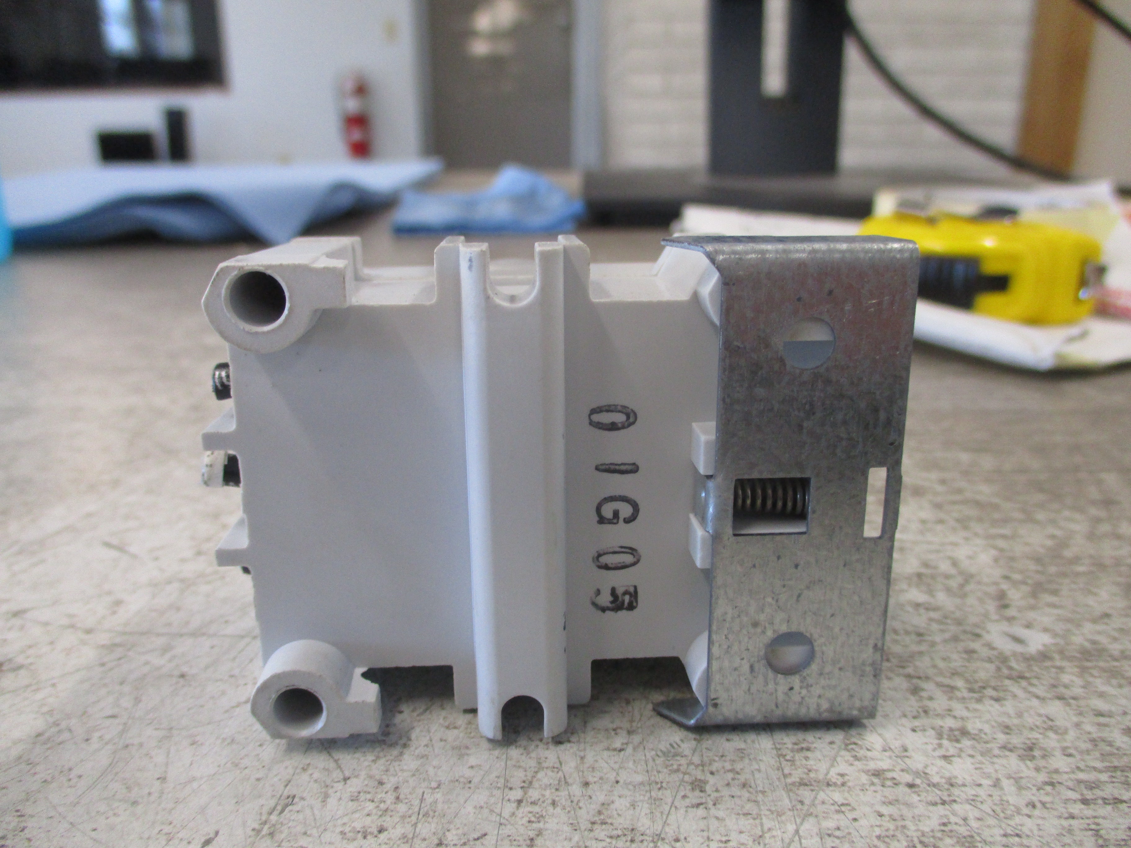 ABB ACH550 AC Drive w/ Bypass ACH550-VCR-06A6-2+F267 1.5HP 3Ph w/ Keypad Used