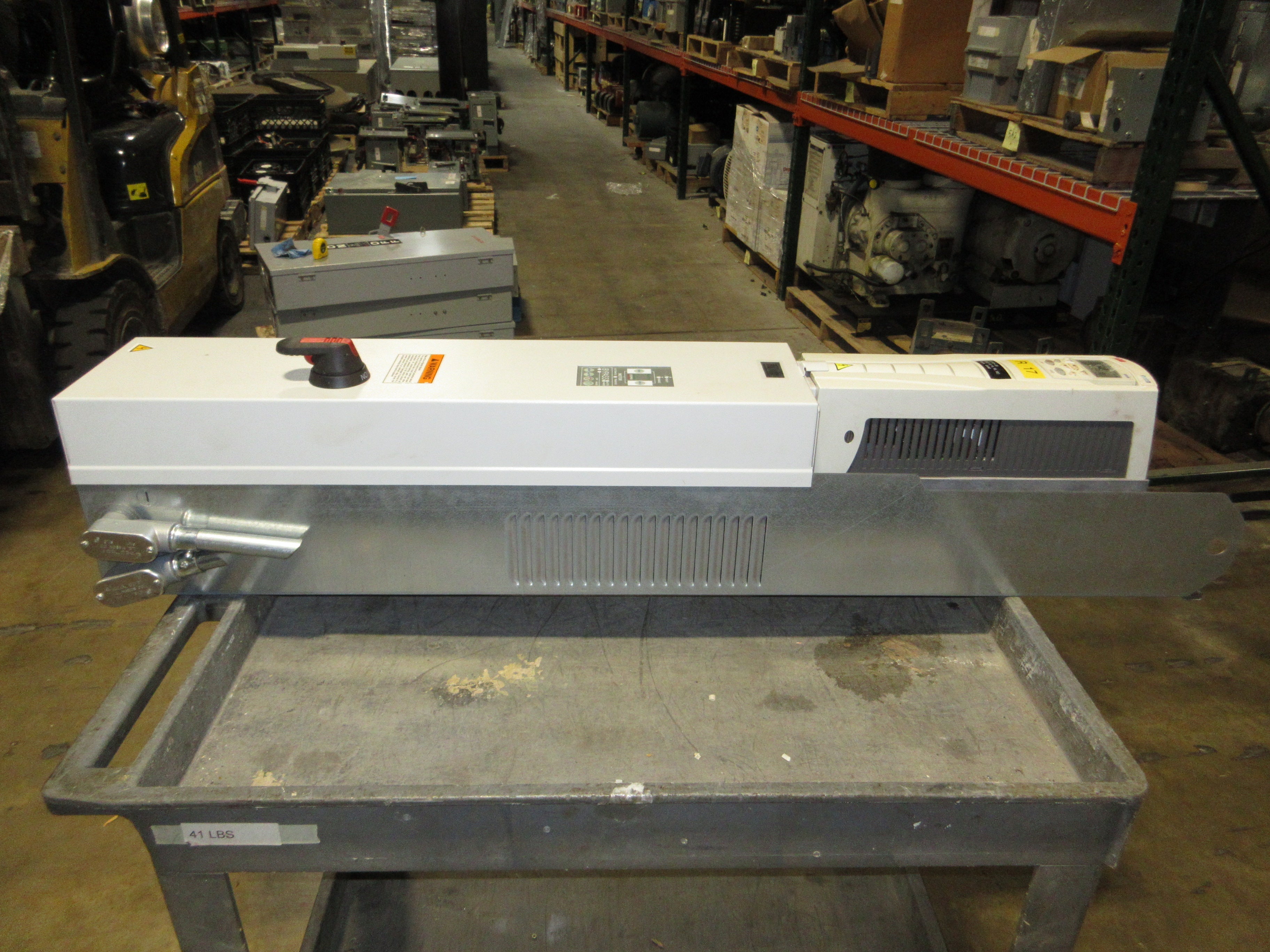 ABB ACH550 AC Drive w/ Bypass ACH550-VD-031A-2+F267 10HP 3Ph w/ Keypad Used