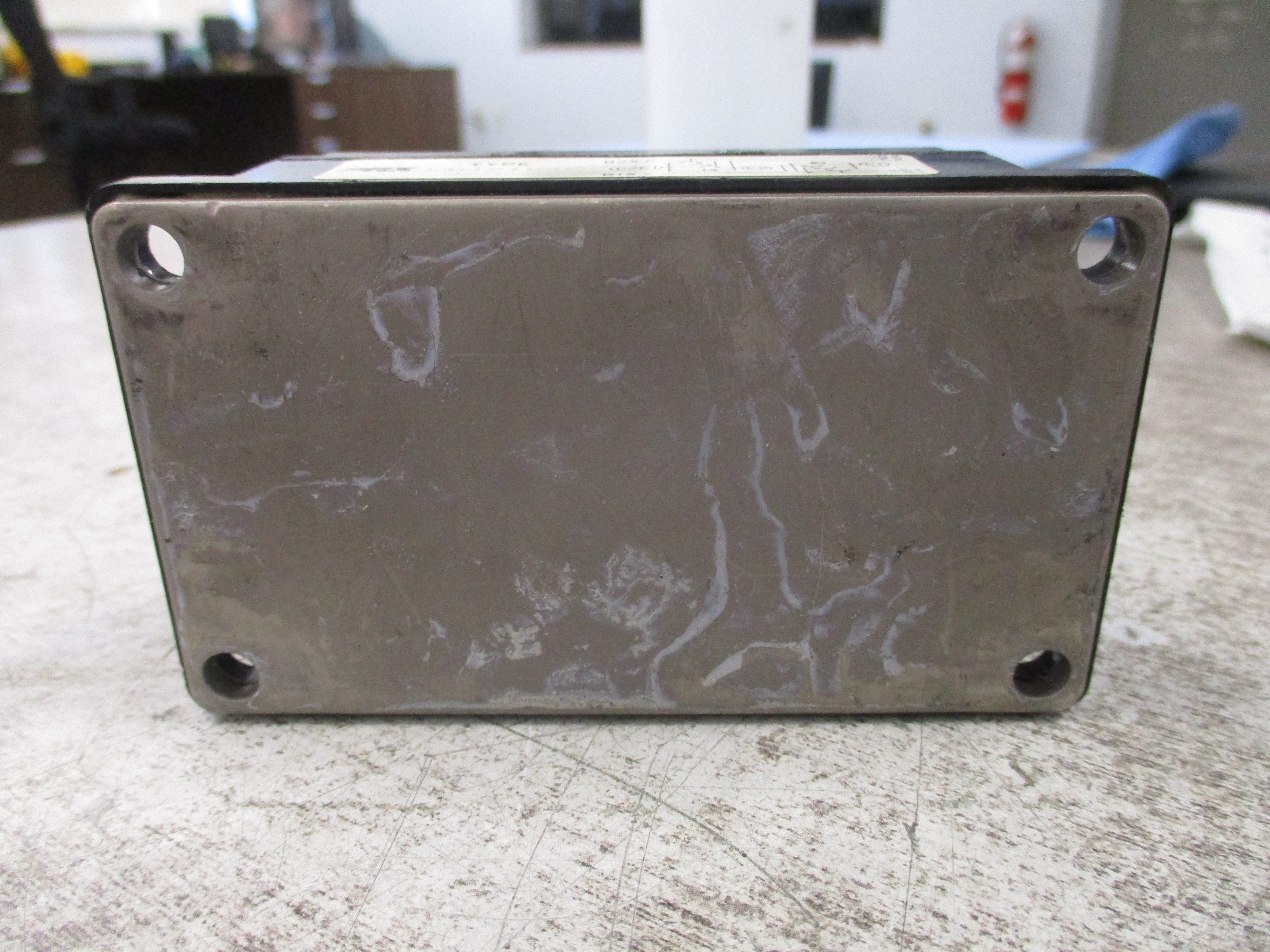 ABB ACH550 AC Drive w/ Bypass ACH550-VCR-012A-2+F267 3HP 3Ph w/ Keypad Used