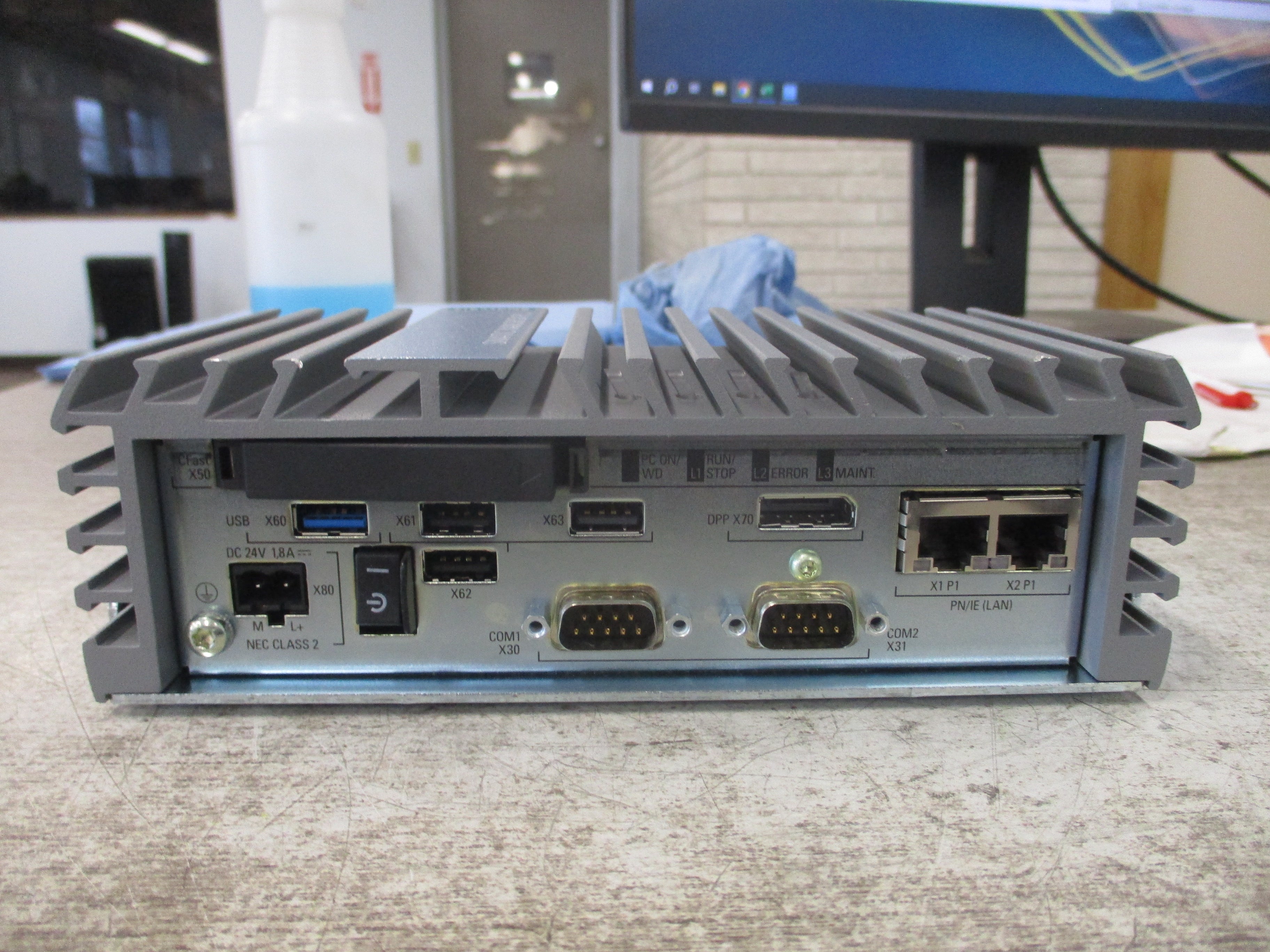 Siemens IPC227E Nano box PC 6ES7647-8BA12-0AA3 Intel Celeron N2807 2GB RAM Used