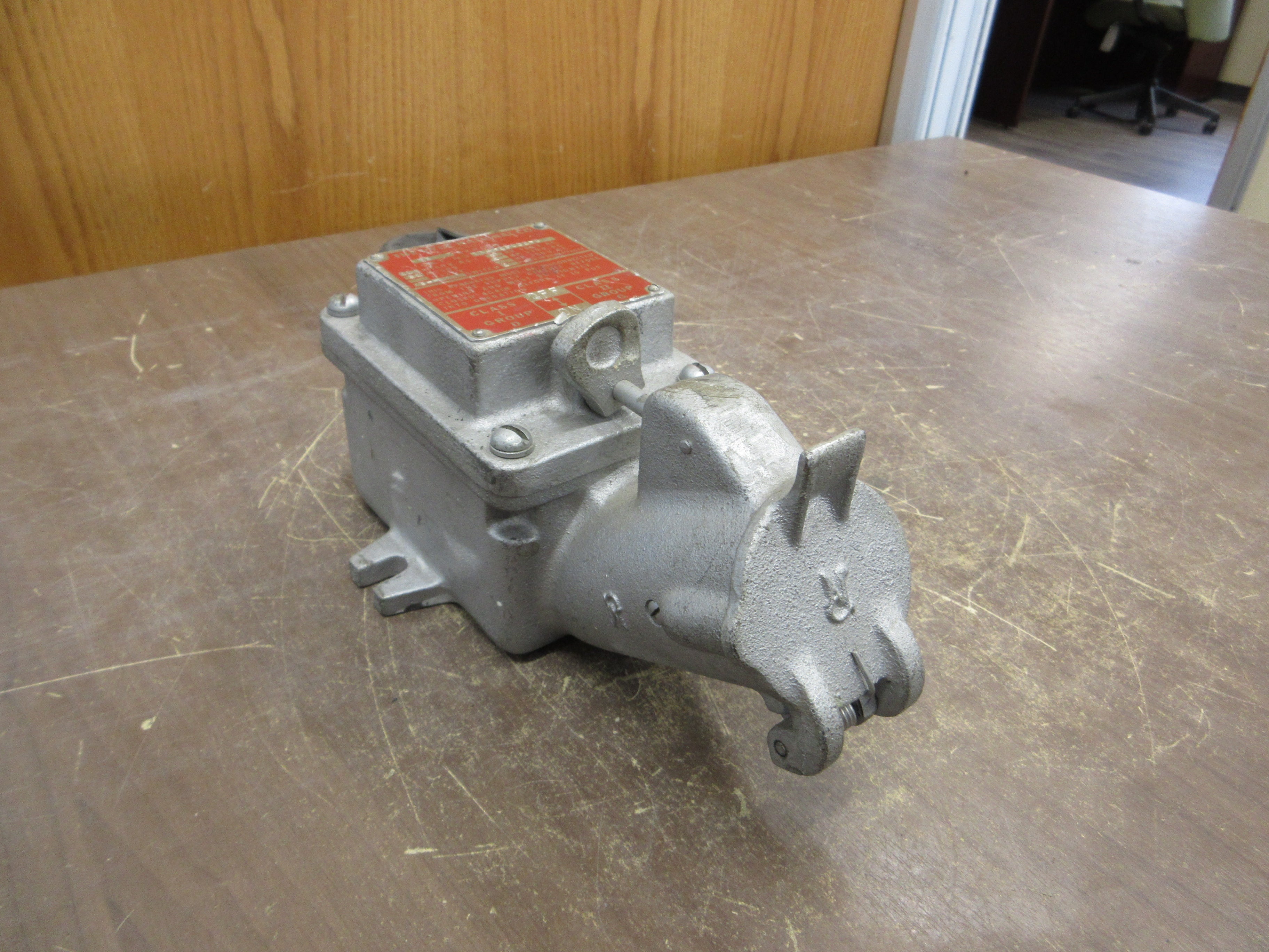 Pyle-National Explosion-Proof Receptacle YXA-23032-G 20A/30A 600V/250V 4P Used