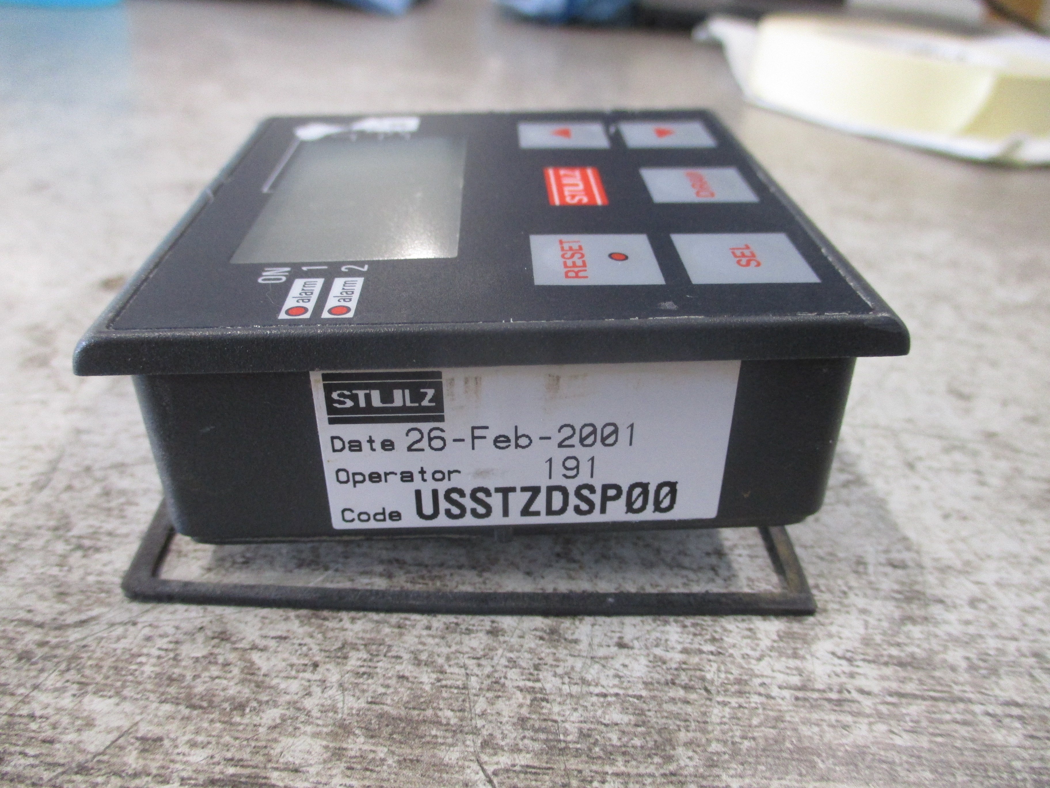 Stulz Control Panel USSTZDSP00 *Broken Clip* Used