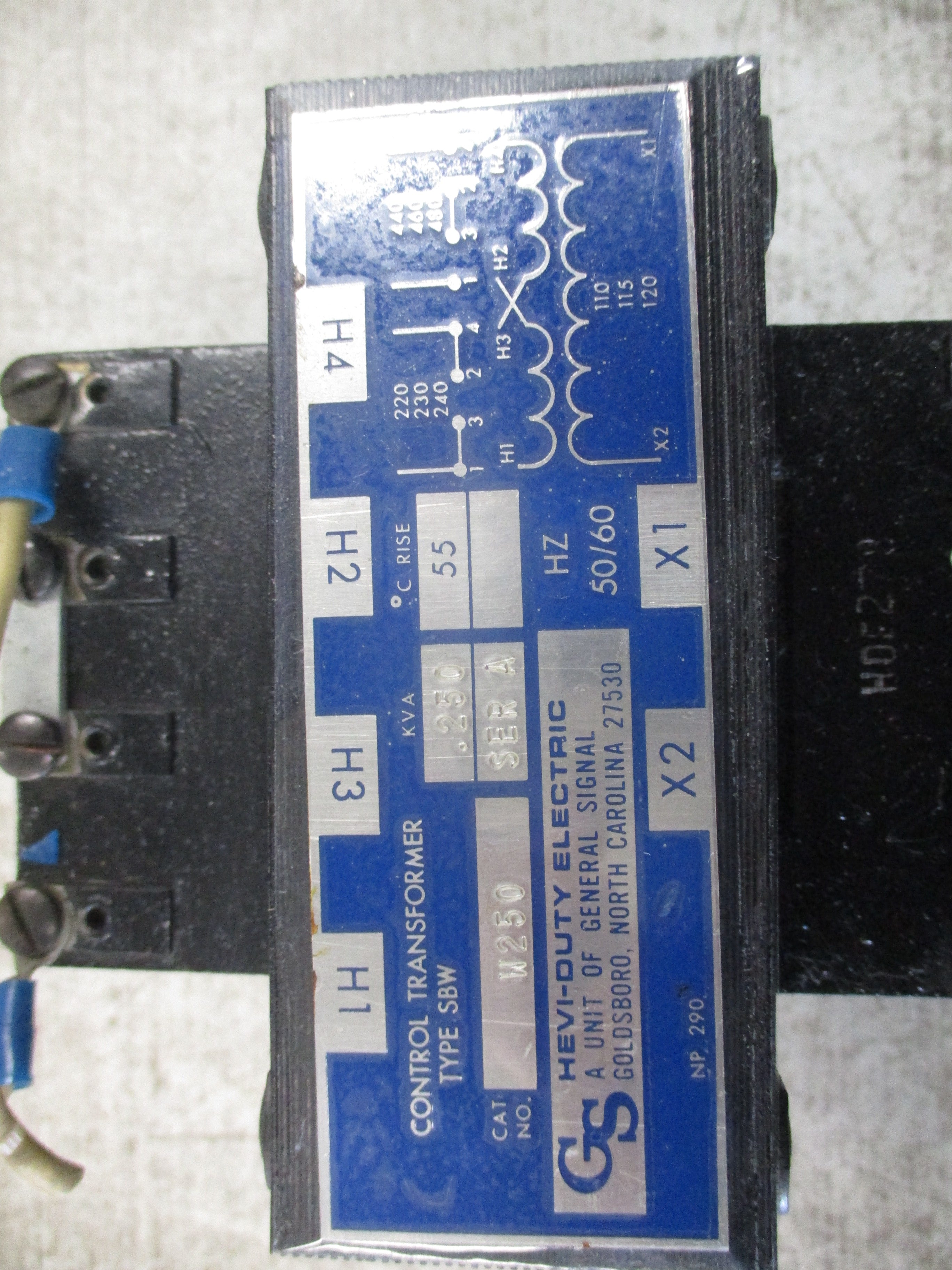 Joslyn AC Power Arrester Surge Suppressor 1456-85 480Y/277V 3Ph 4W 50-60Hz Used