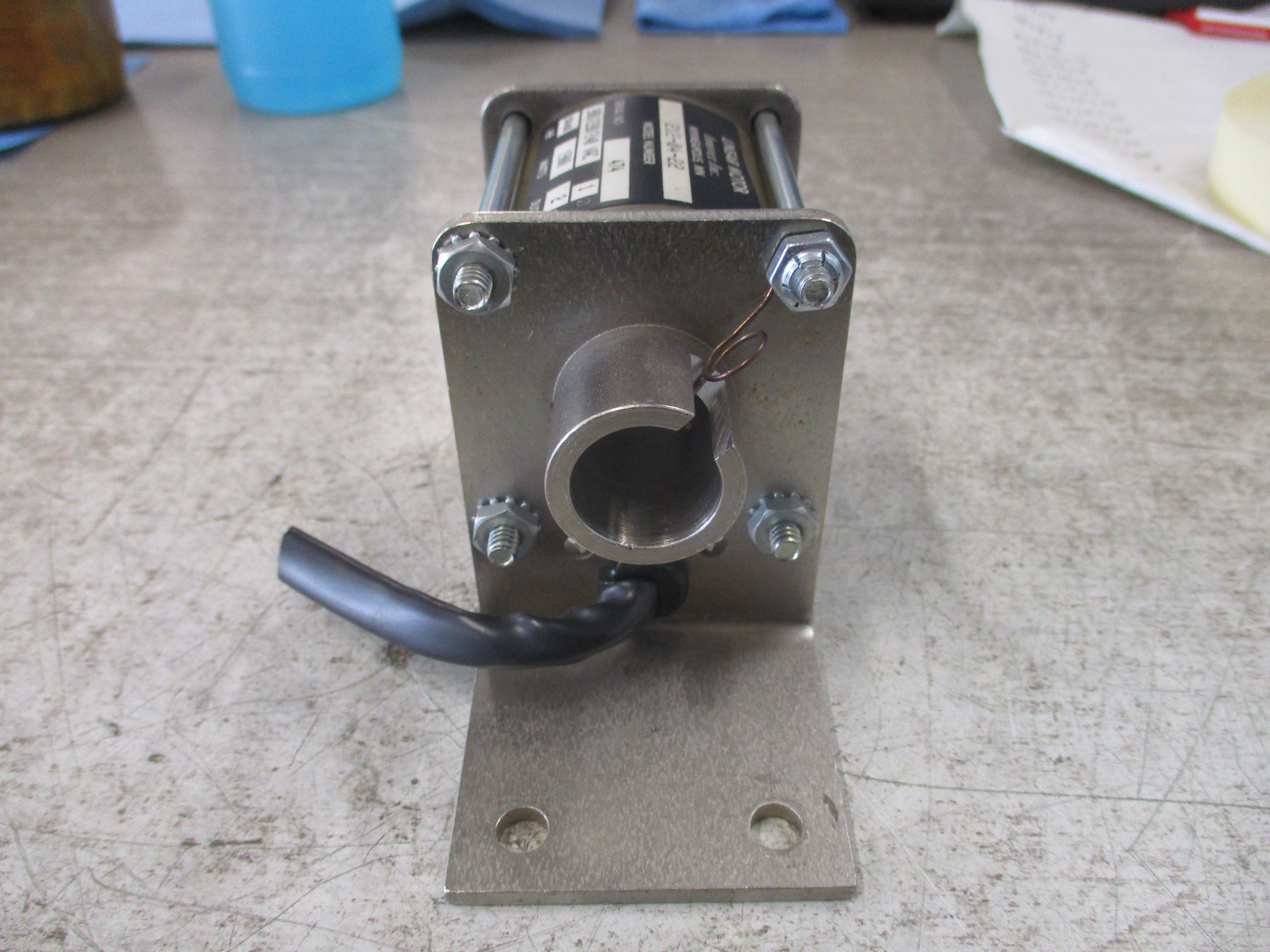 Innovex Linear Motor 212-04-22 208/220/240VAC 1Ph 50/60Hz 1900W Used