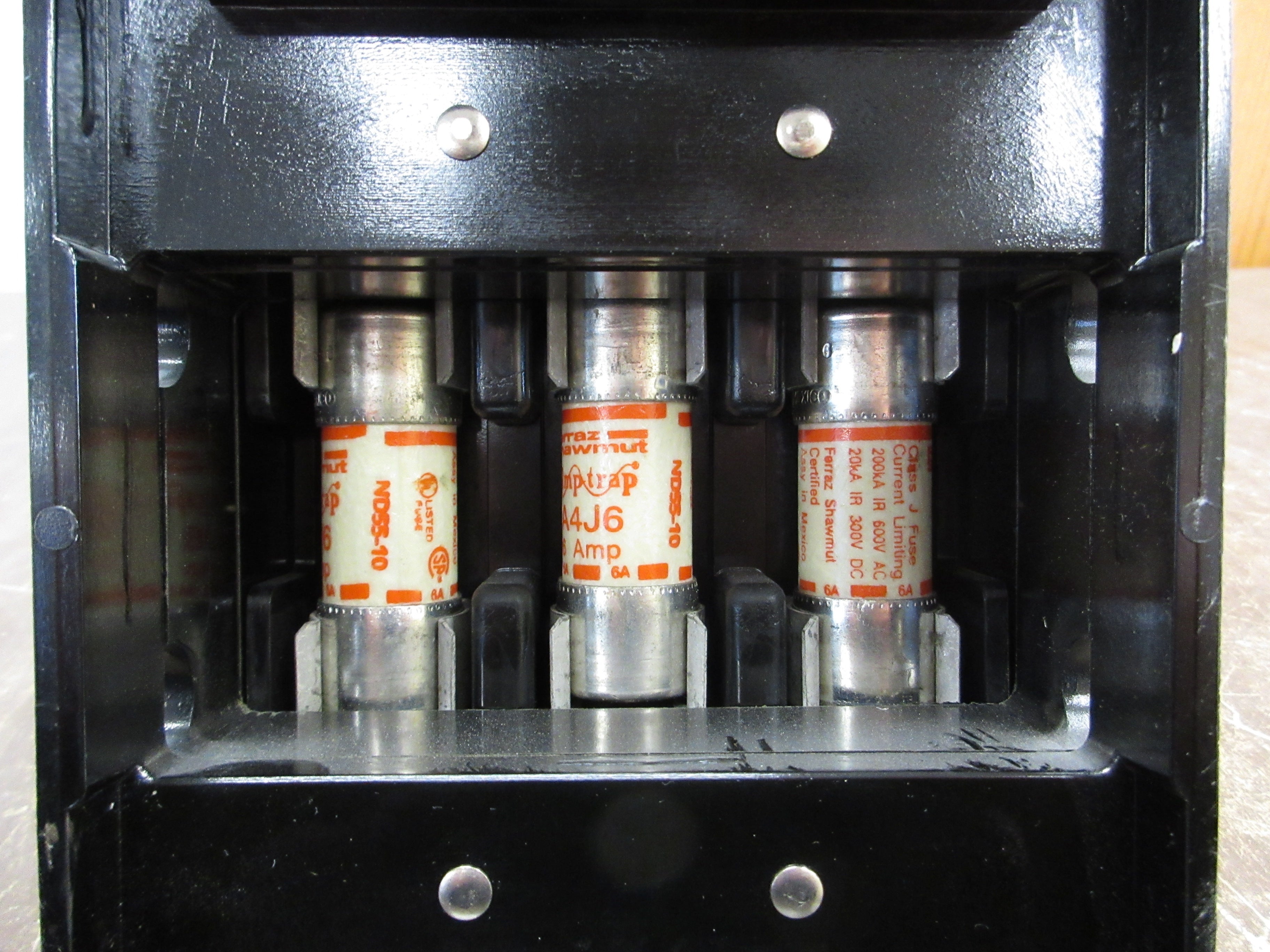 USD Pullout Switch 15149-3 Class J Fuse 600V 30A w/ (3) 6A Fuses Used