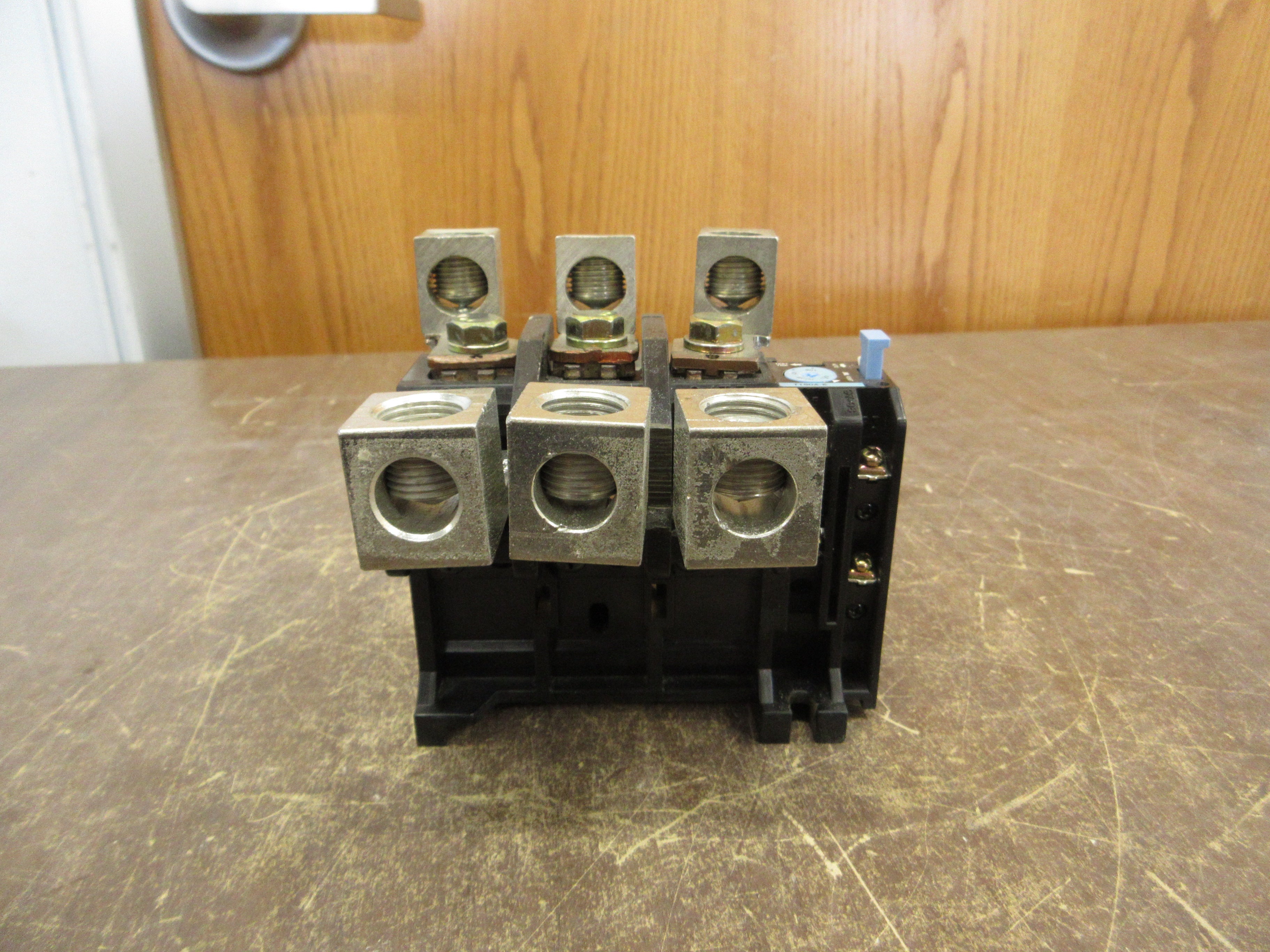 Toshiba Solid State Overload T180A-E Trip: 87-130A 600V 3P Used