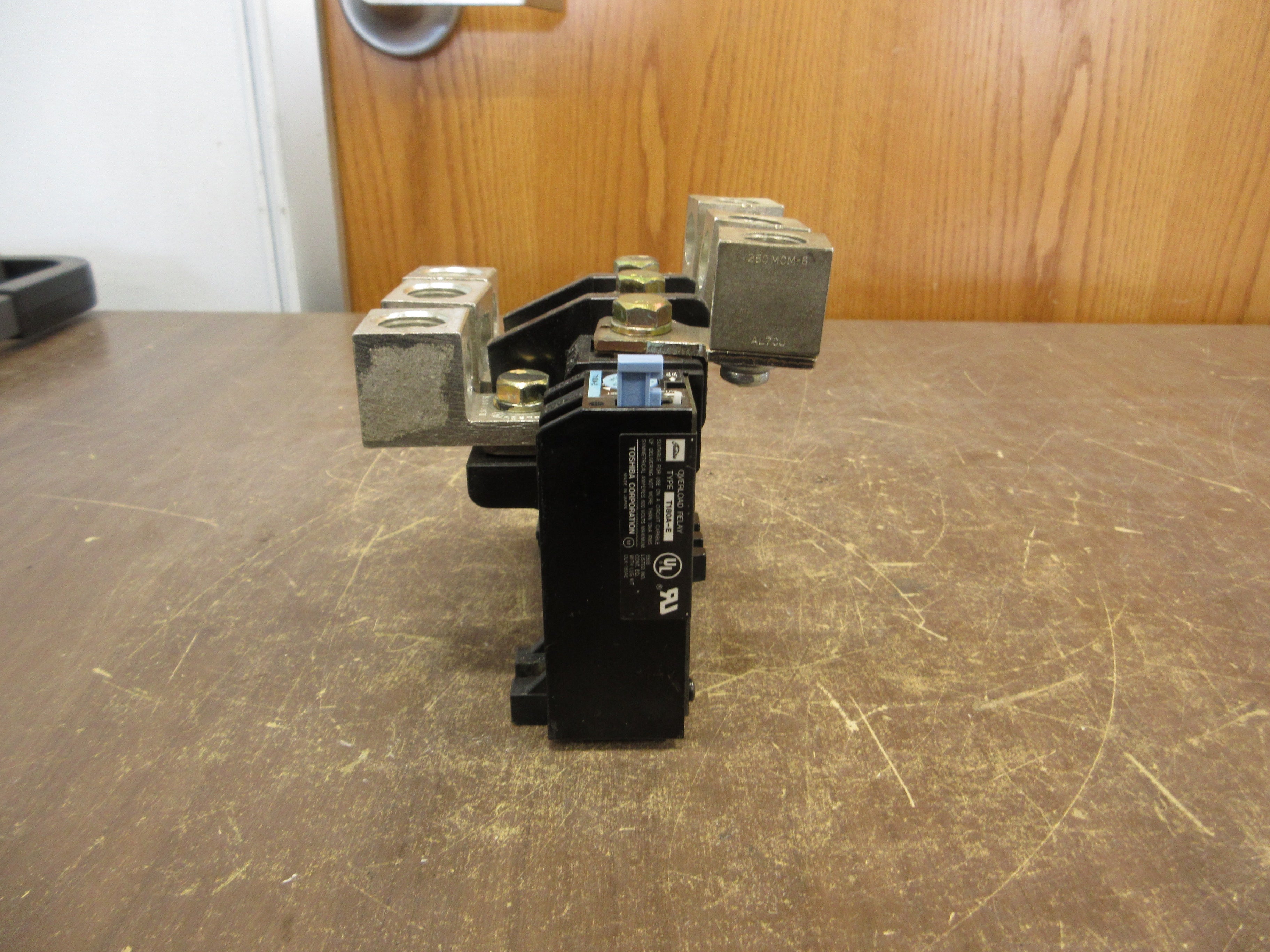 Toshiba Solid State Overload T180A-E Trip: 87-130A 600V 3P Used