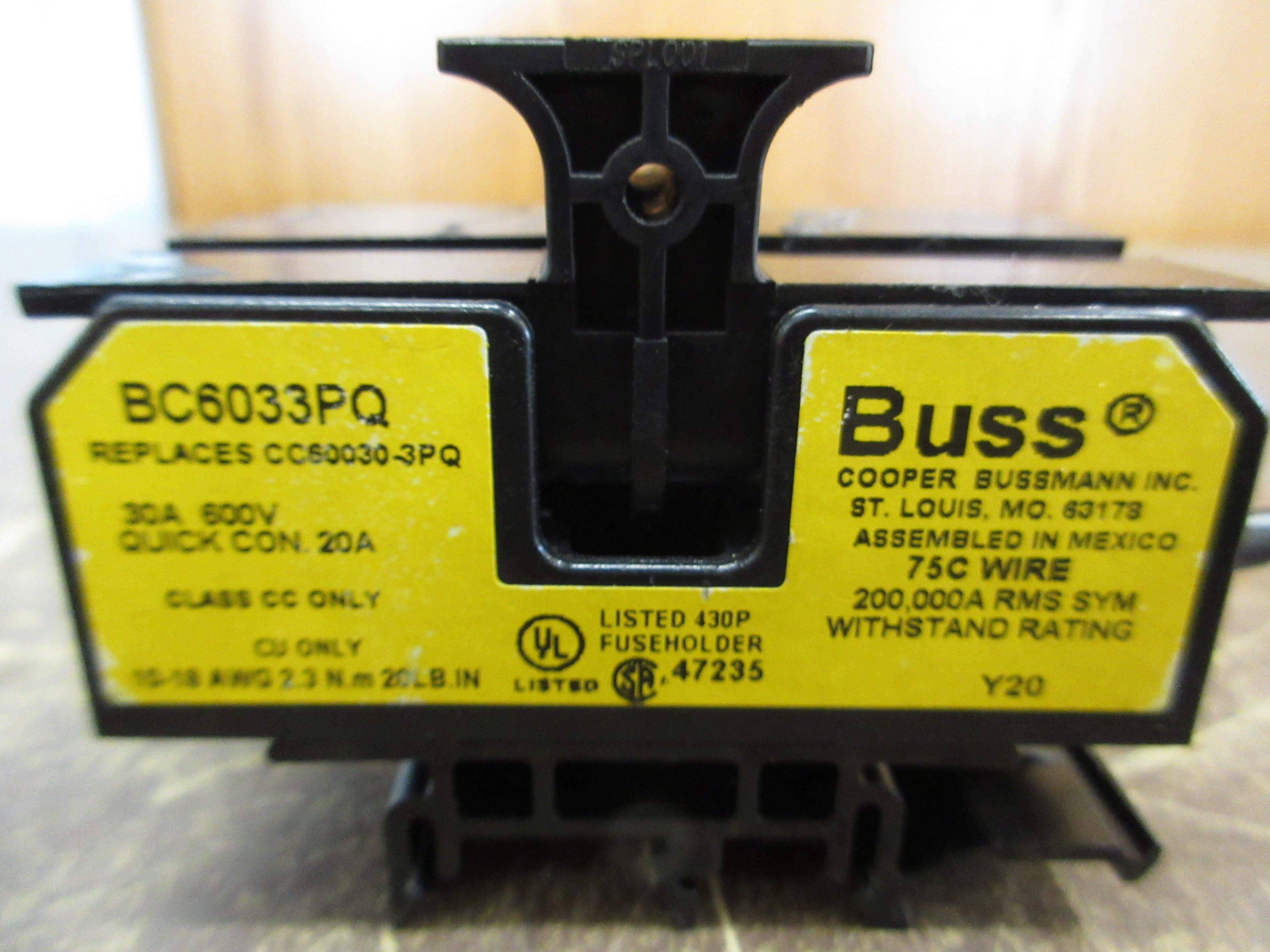 Buss Fuseholder BC6033PQ 30A 600V 3P *Lot of 2* *Damaged Mount* Used